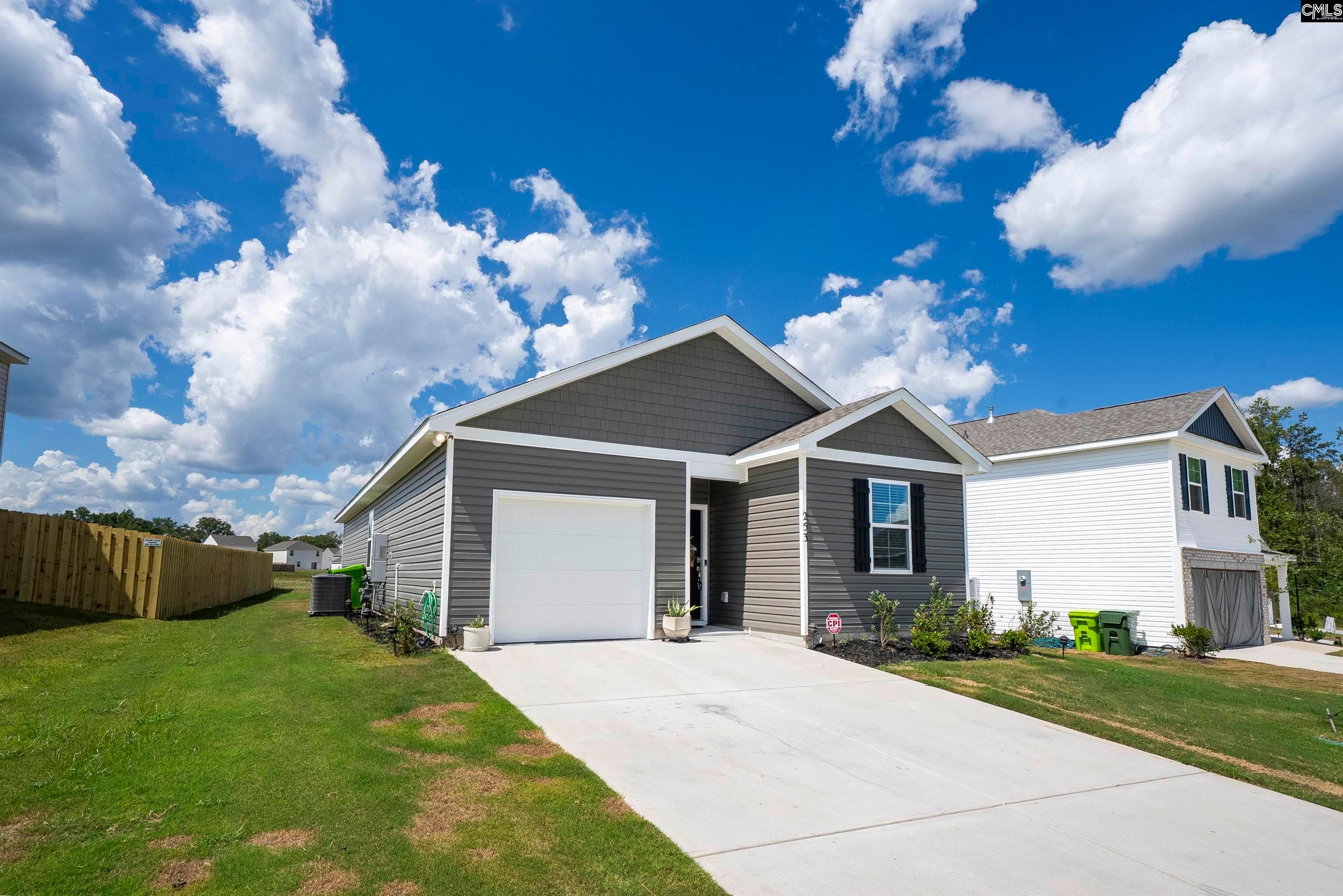 253 Blue Valley Court — photo