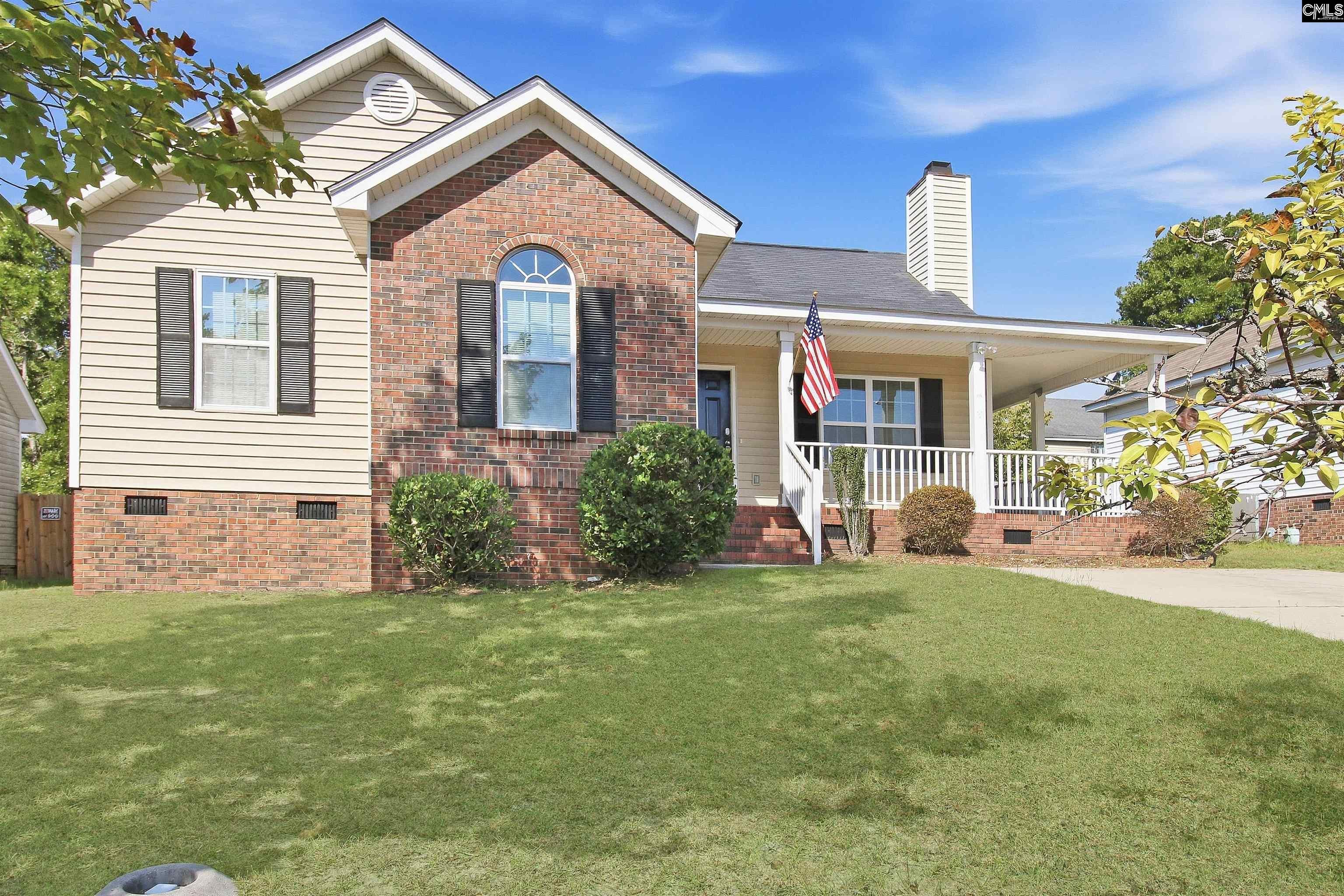 38 Coachmen Court — photo
