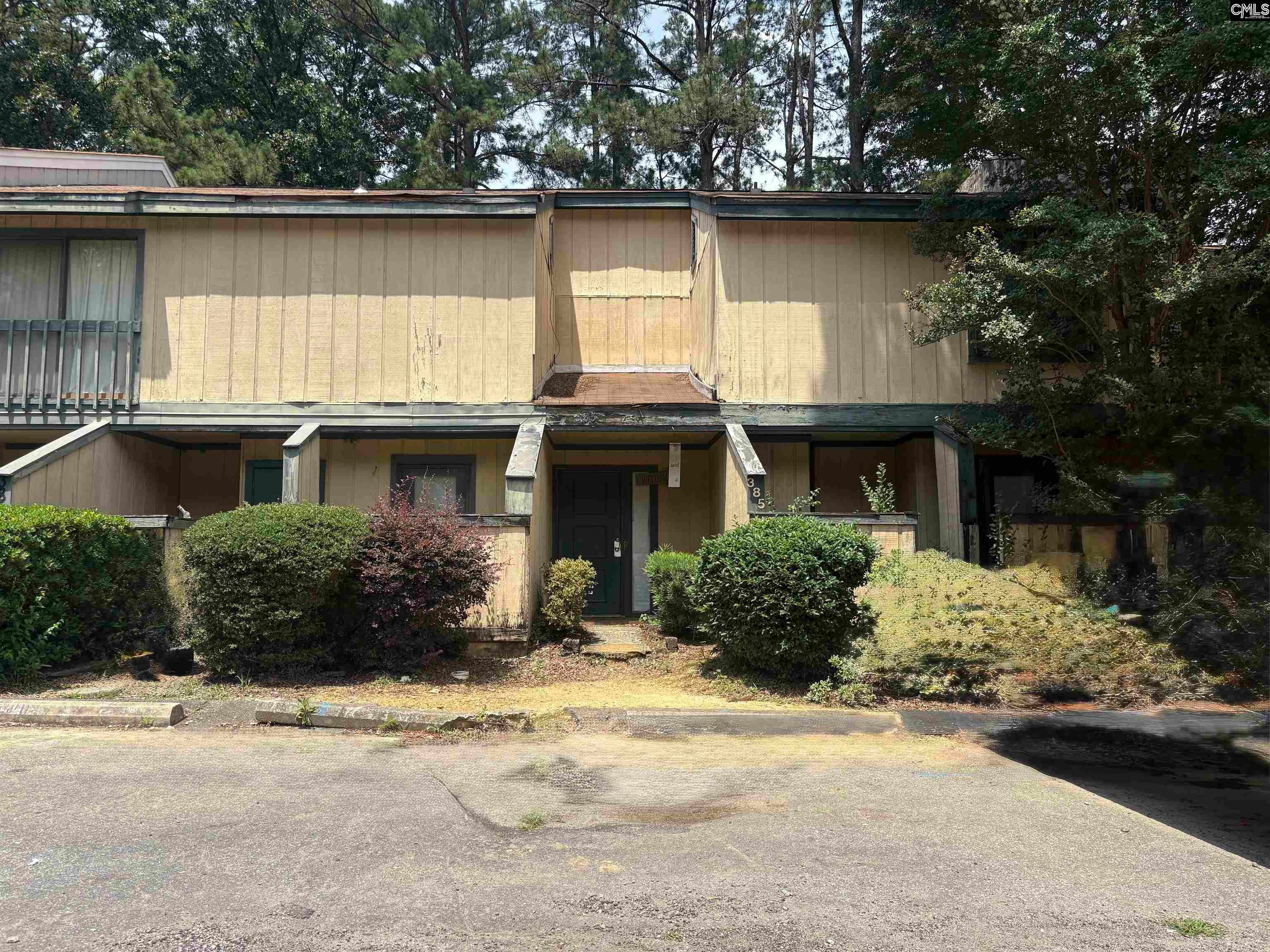 385 Hickory Hill Drive — photo
