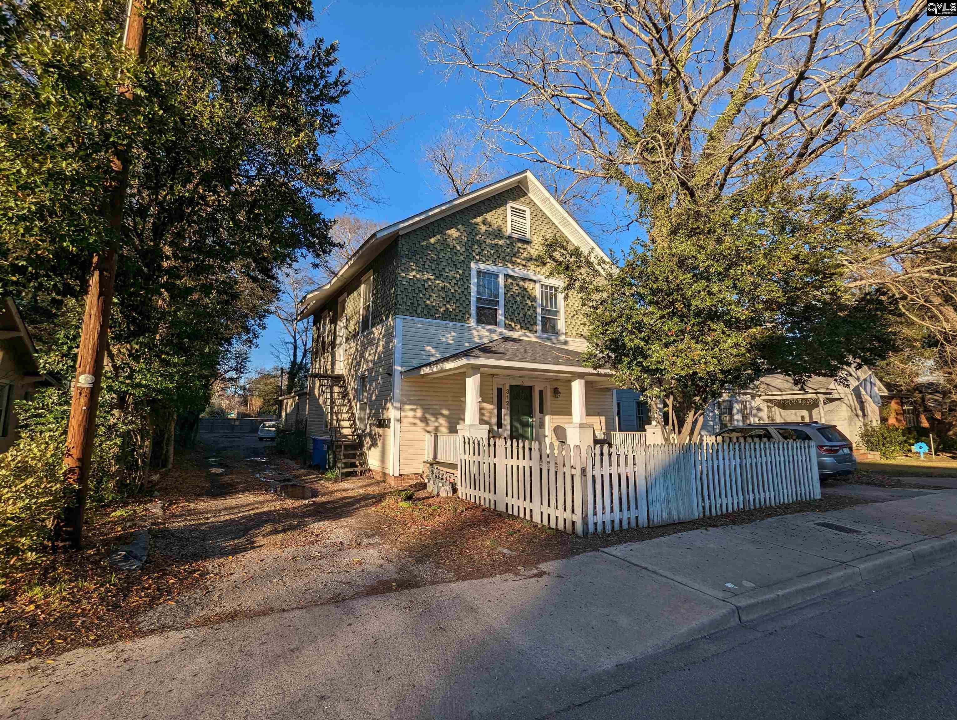 3121 Rosewood Drive C — photo