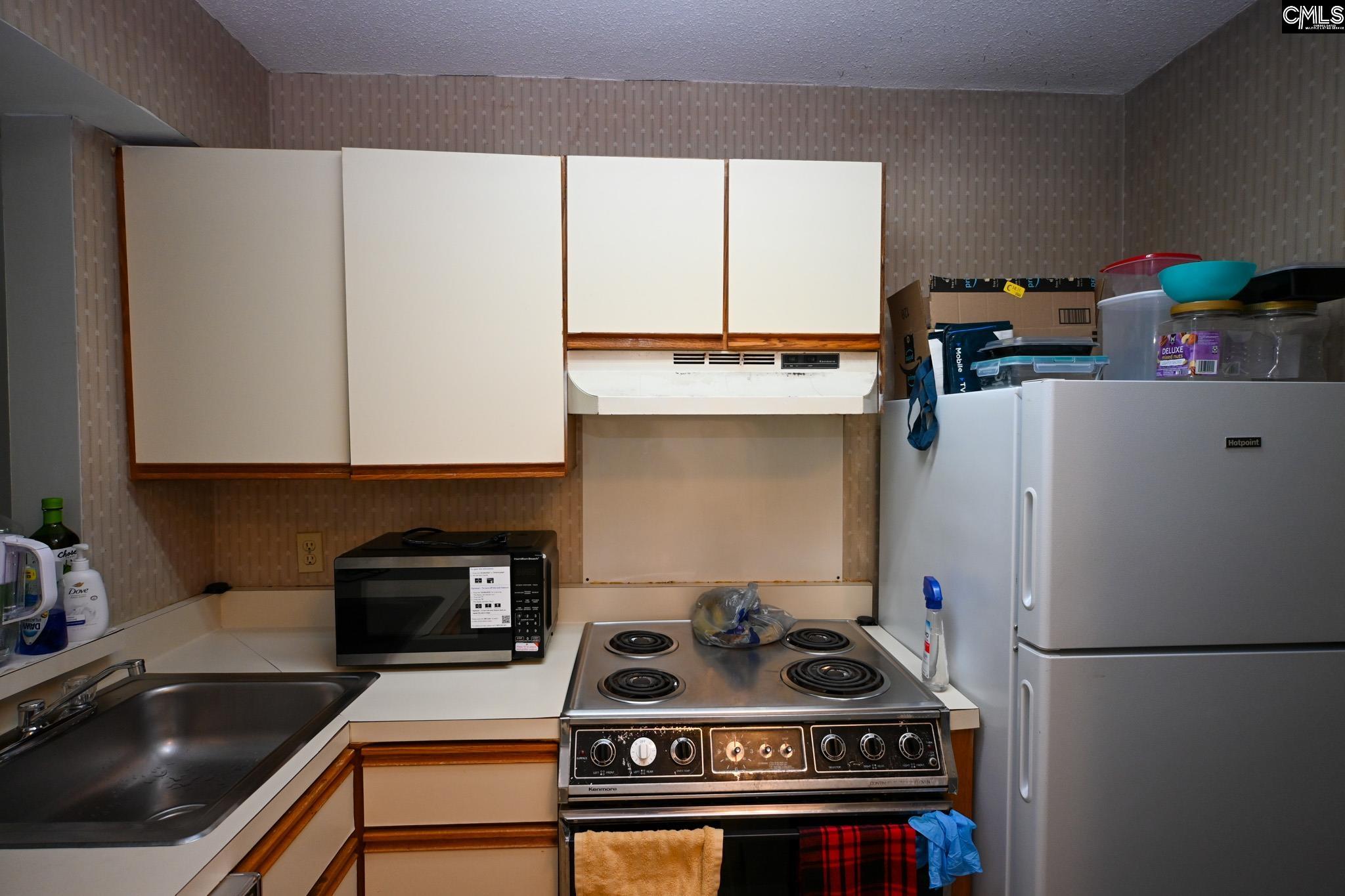 1600 Park Circle 713 — photo