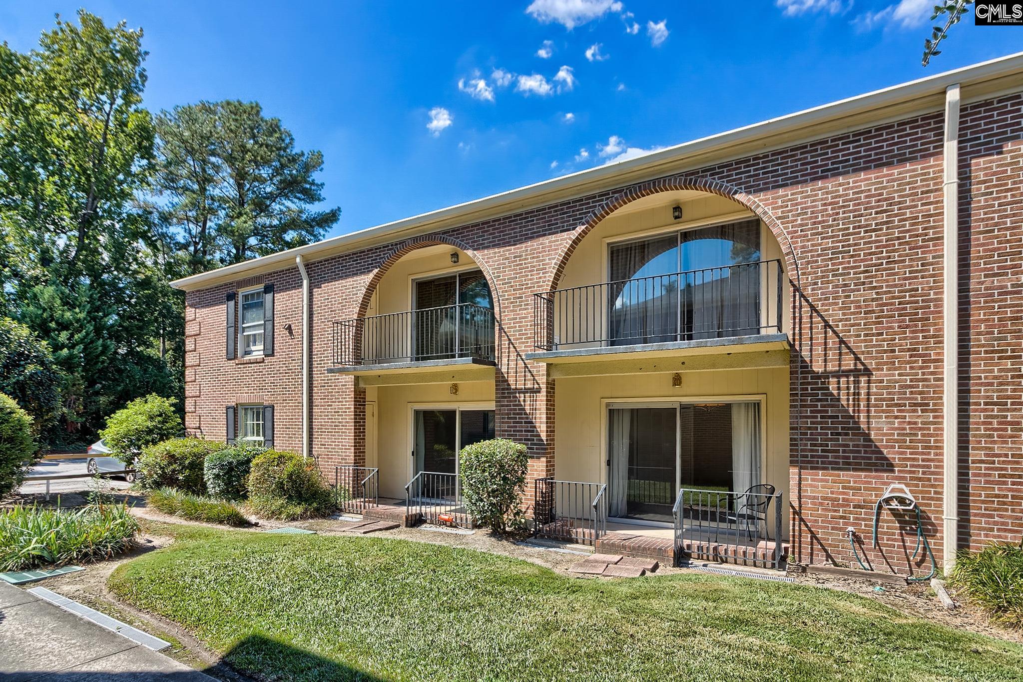 5516 Lakeshore Drive 715 — photo