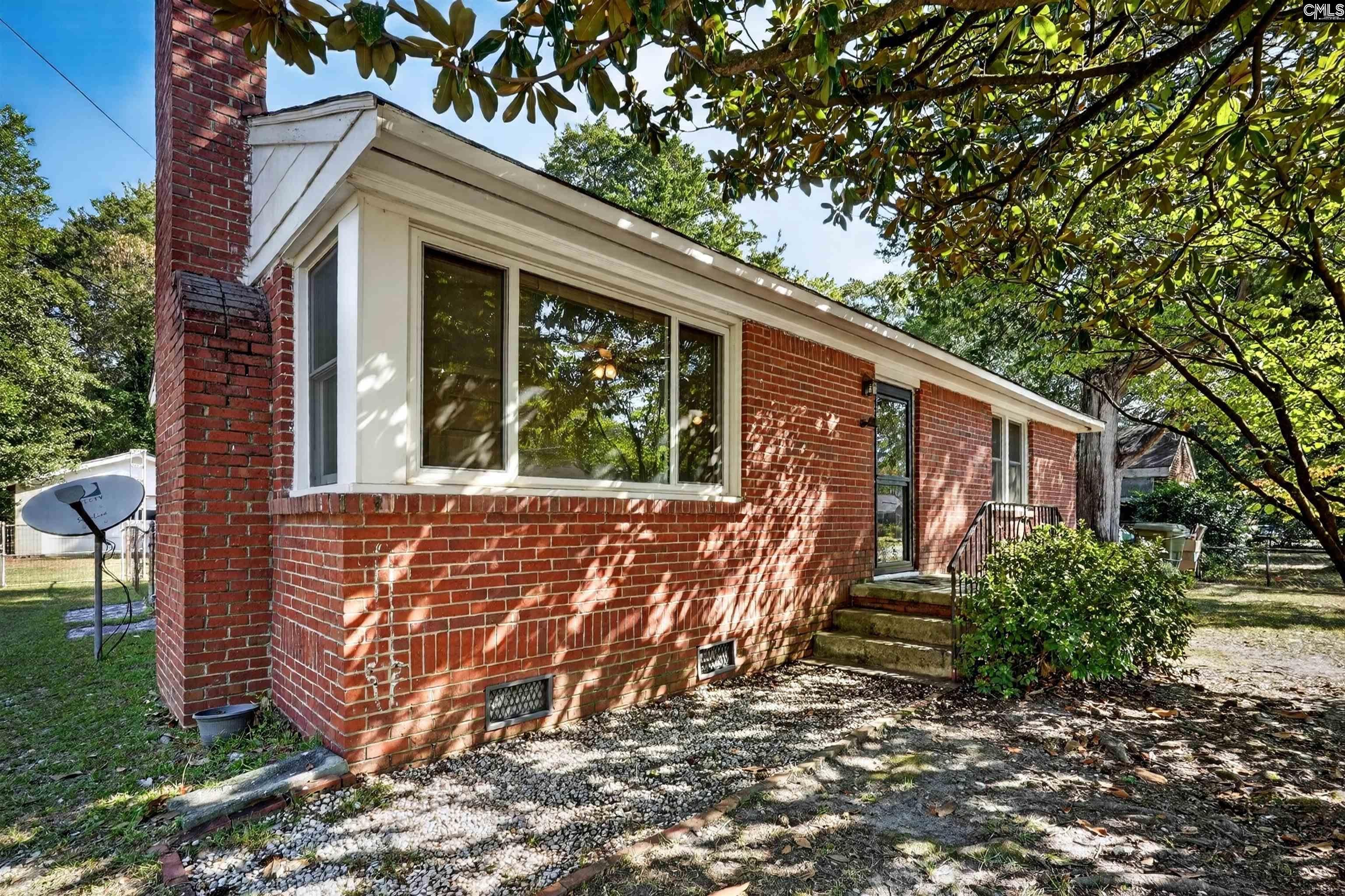 1732 Sunnyside Dr — photo