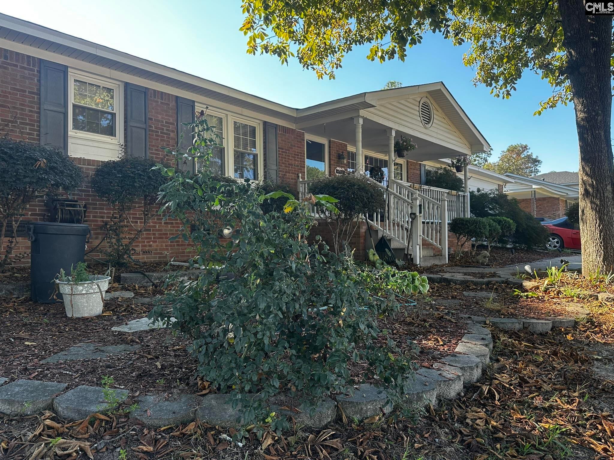 112 Pine Lane — photo