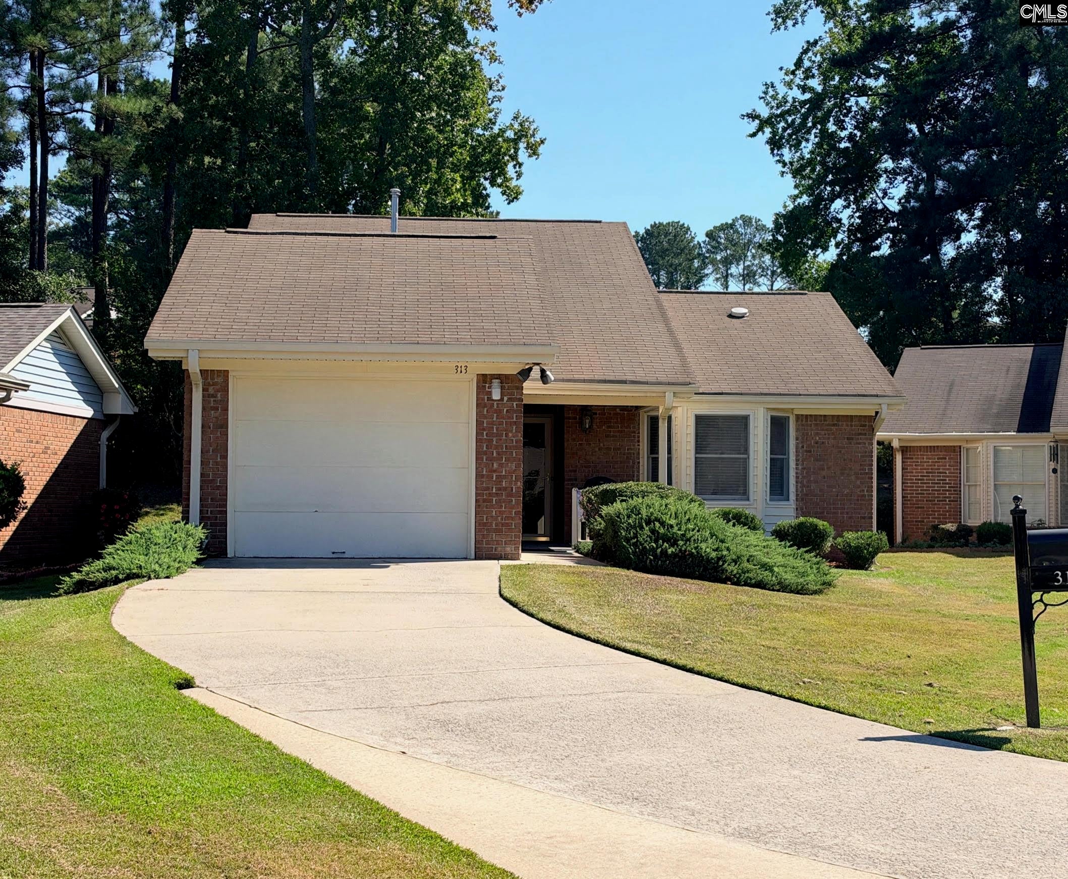 313 Forestland Court — photo