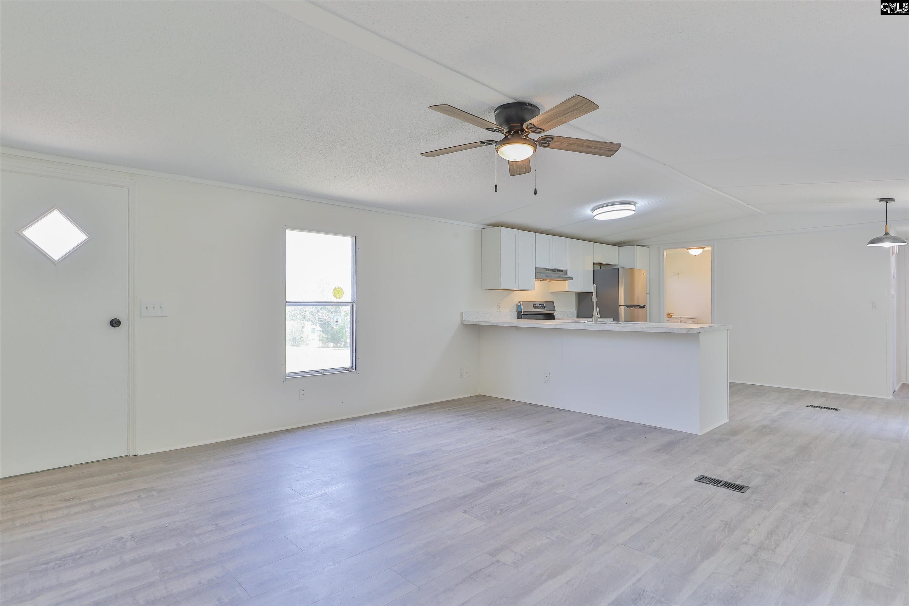 211 Federal Lane — photo