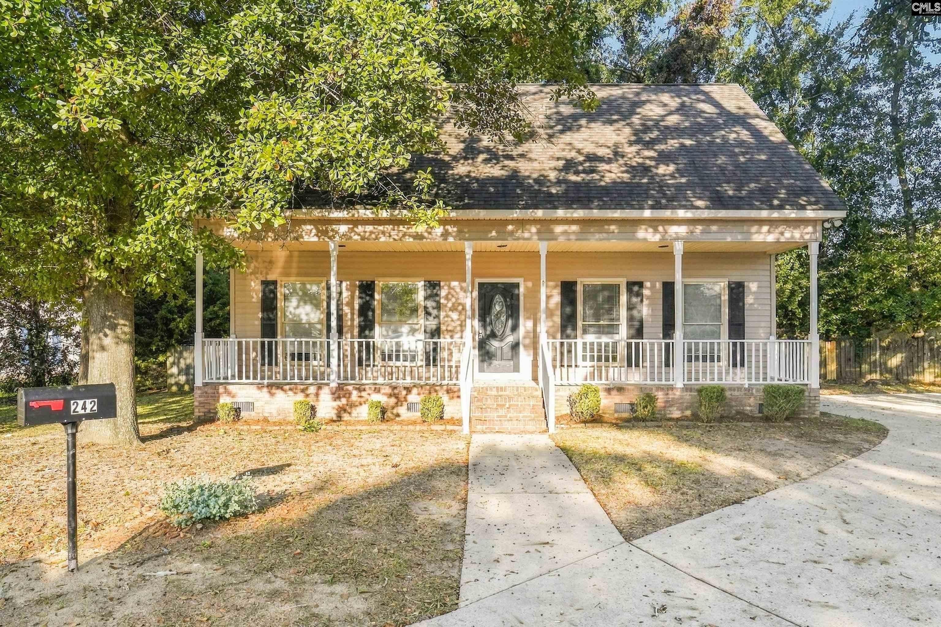 242 Chisolm Circle — photo