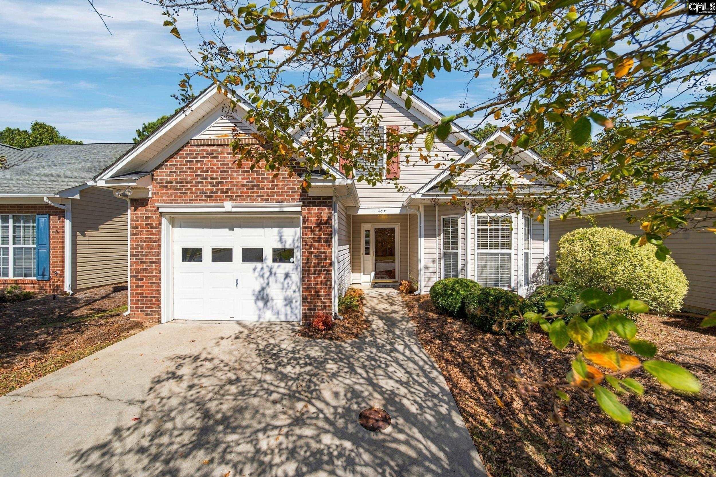 477 Woodhouse Loop — photo