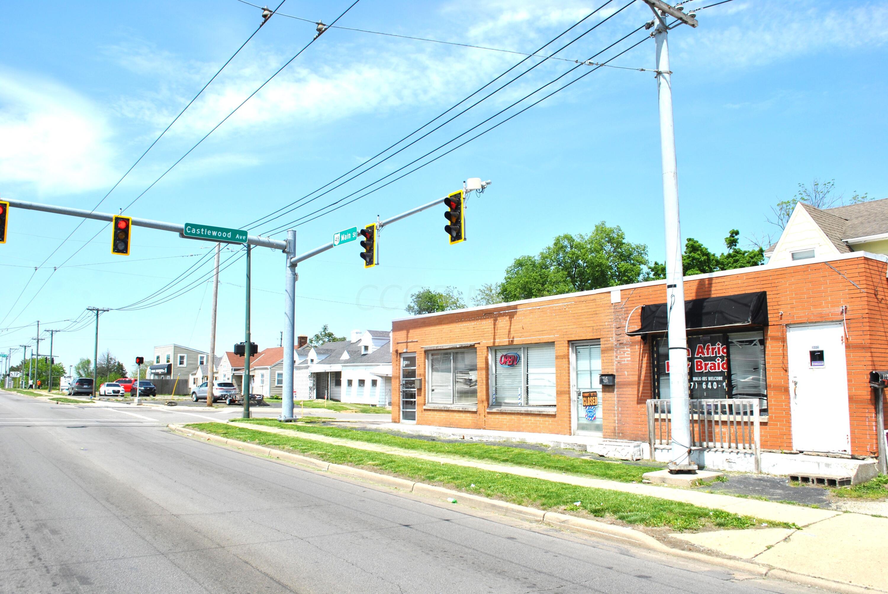 4228 N Main Street — photo