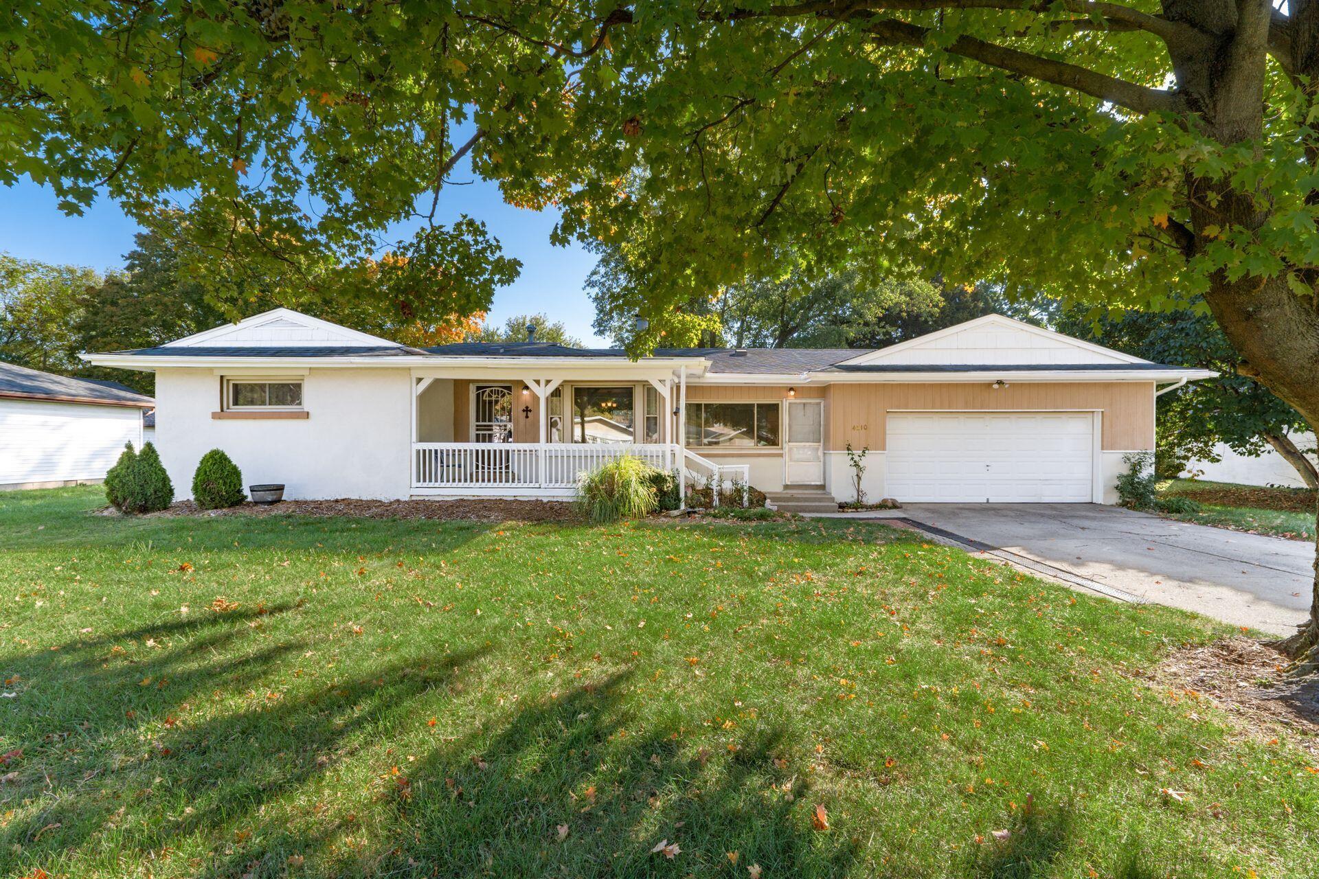 4310 Charlotte Road — photo