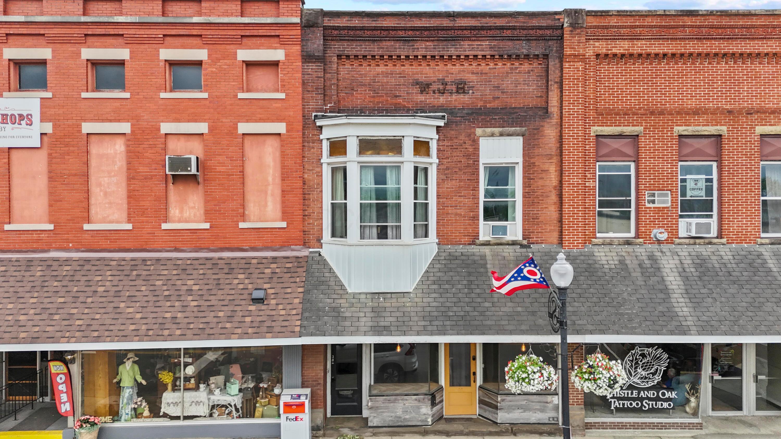 38 E Main Street — photo