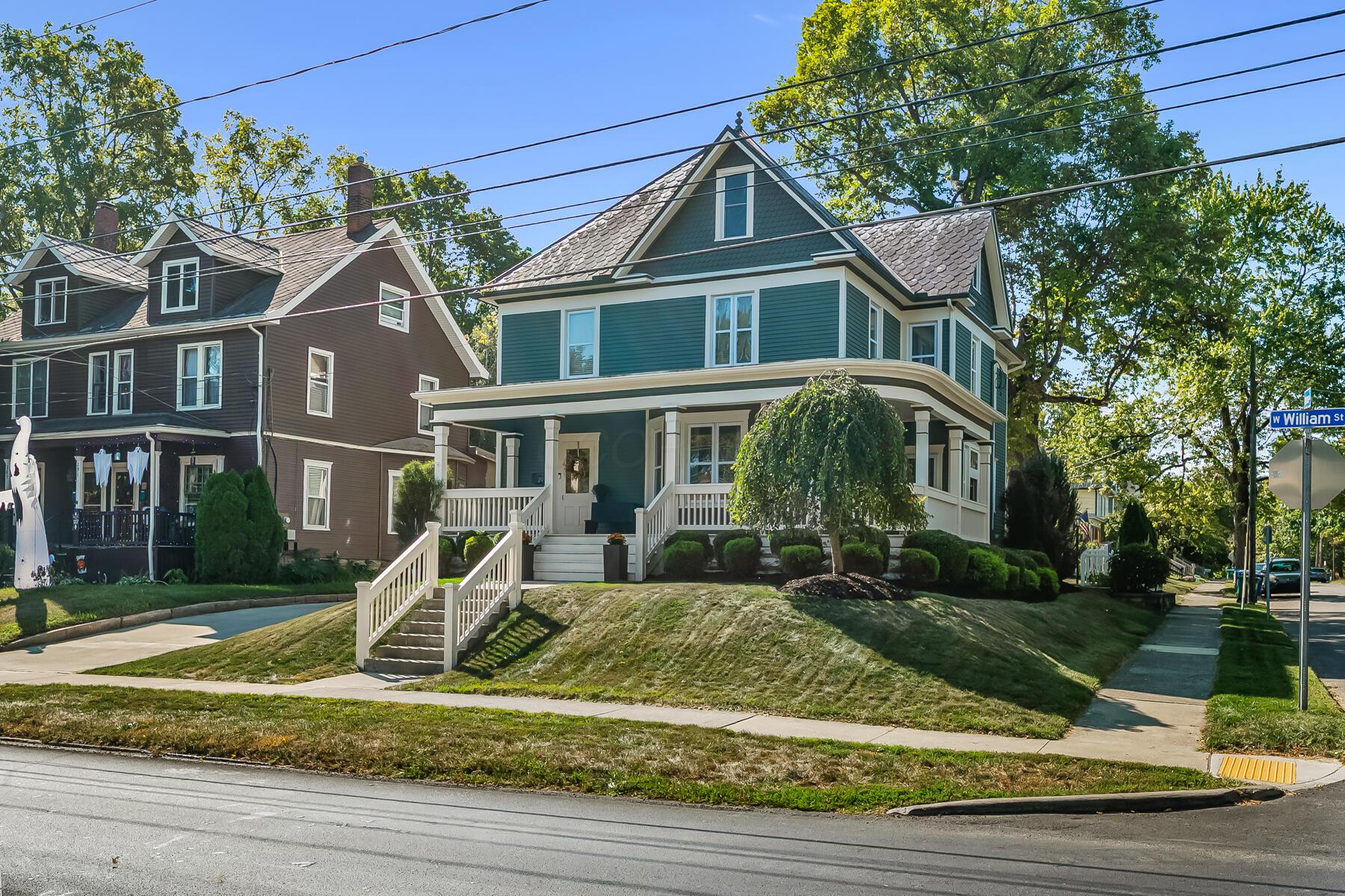297 W William Street — photo