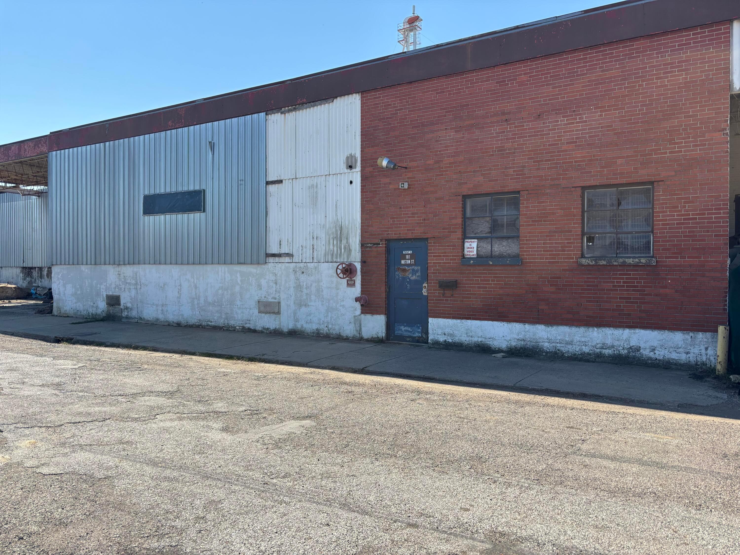 101 Huston Street — photo