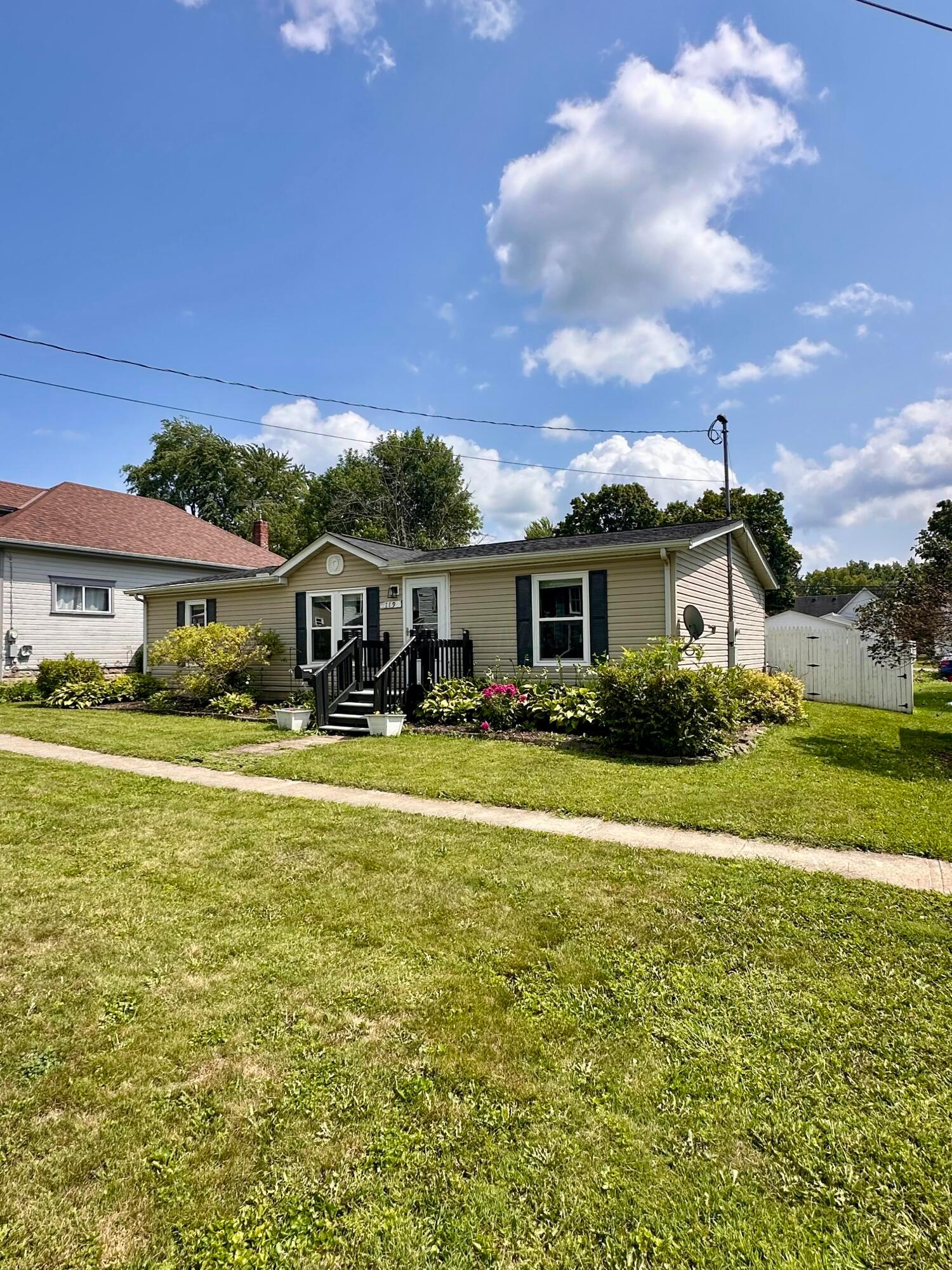 119 W Ottawa Street — photo
