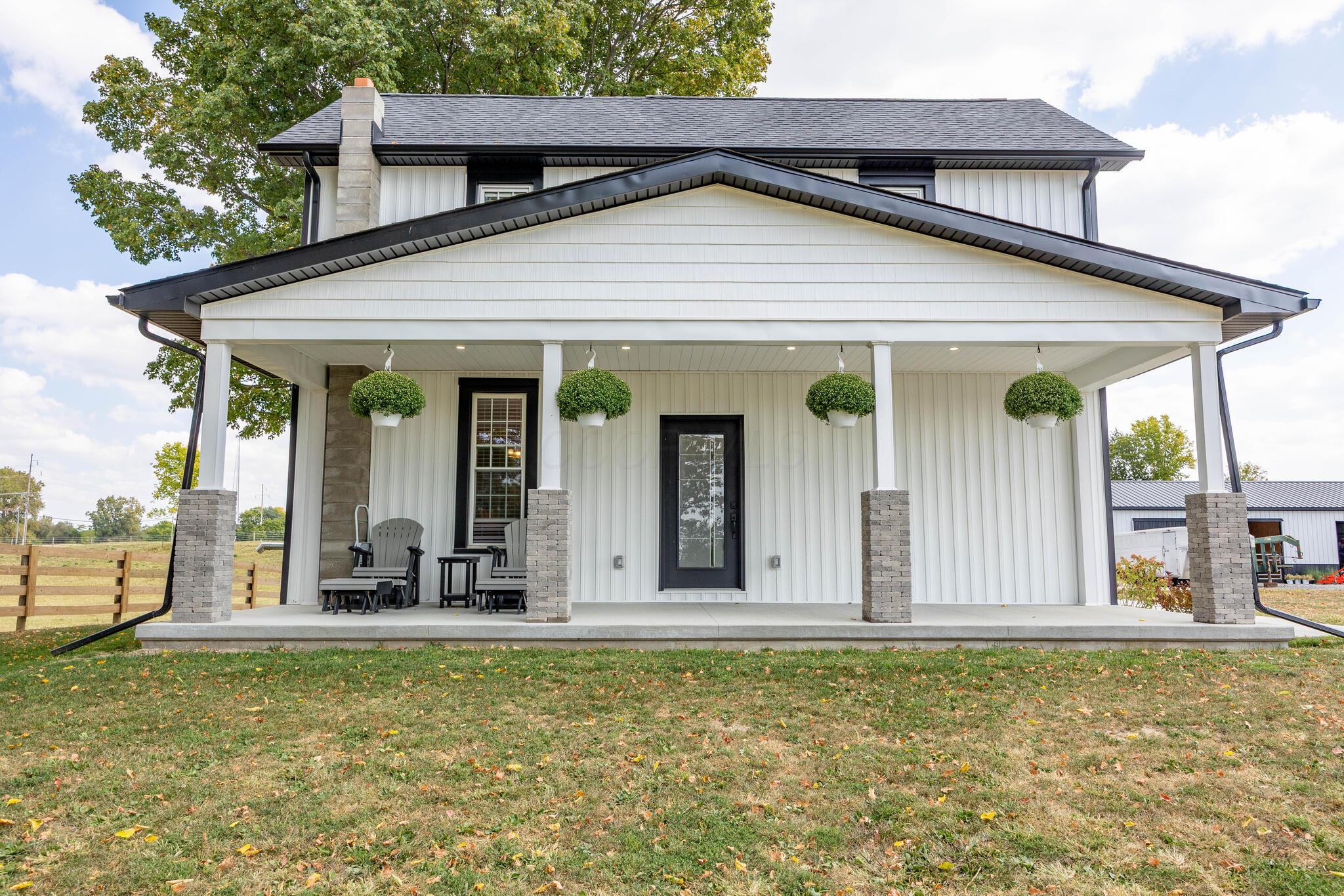 1141 Township Road 216 — photo