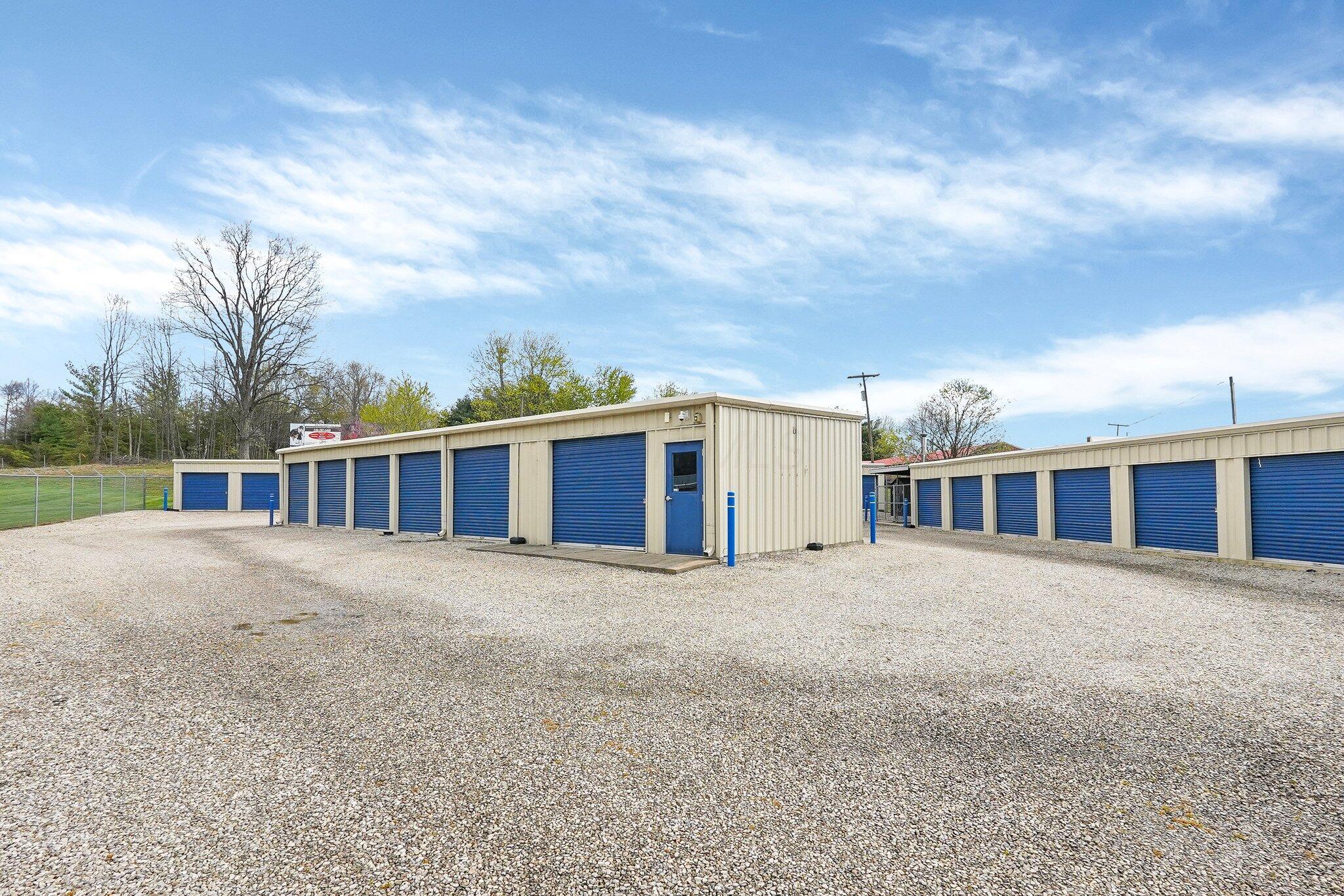 6100 Ayers Road — photo