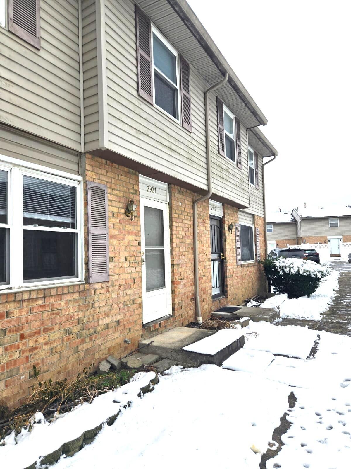 2927 Poolside Drive, 10 — photo