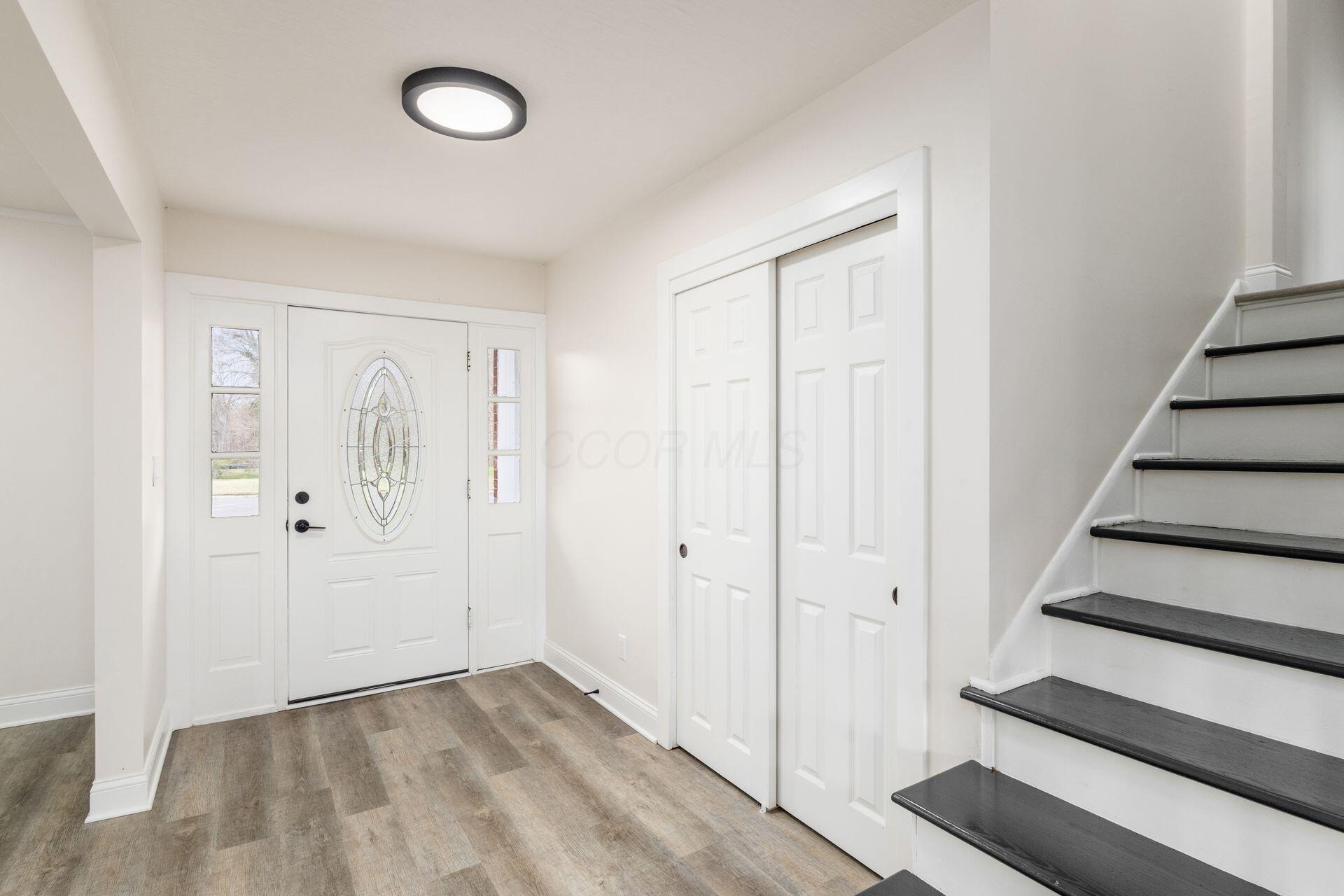 325 Starrett Court — photo