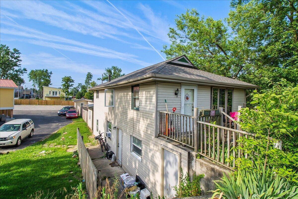106 Lind Street — photo