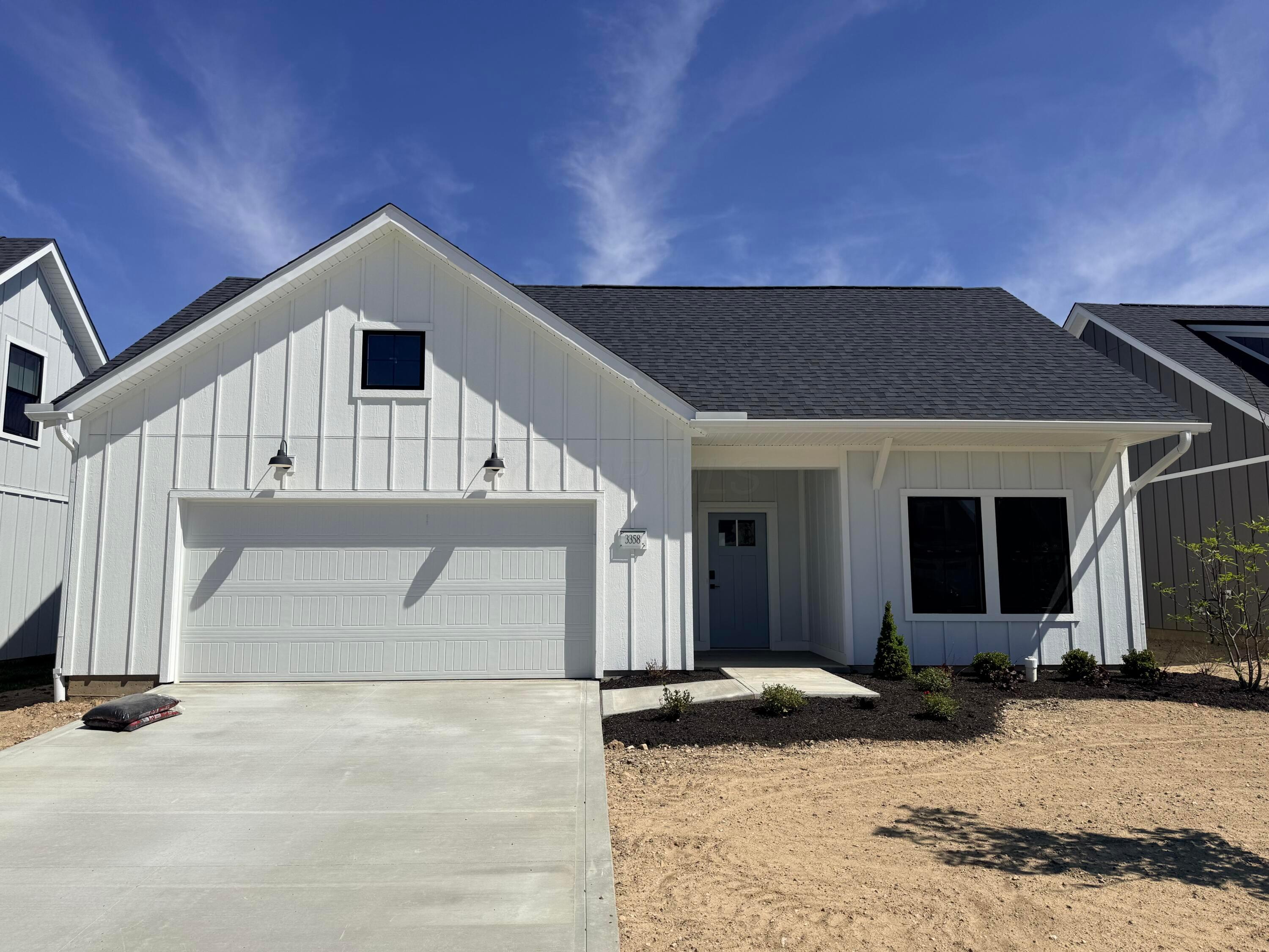 3358 Majestic Way — photo
