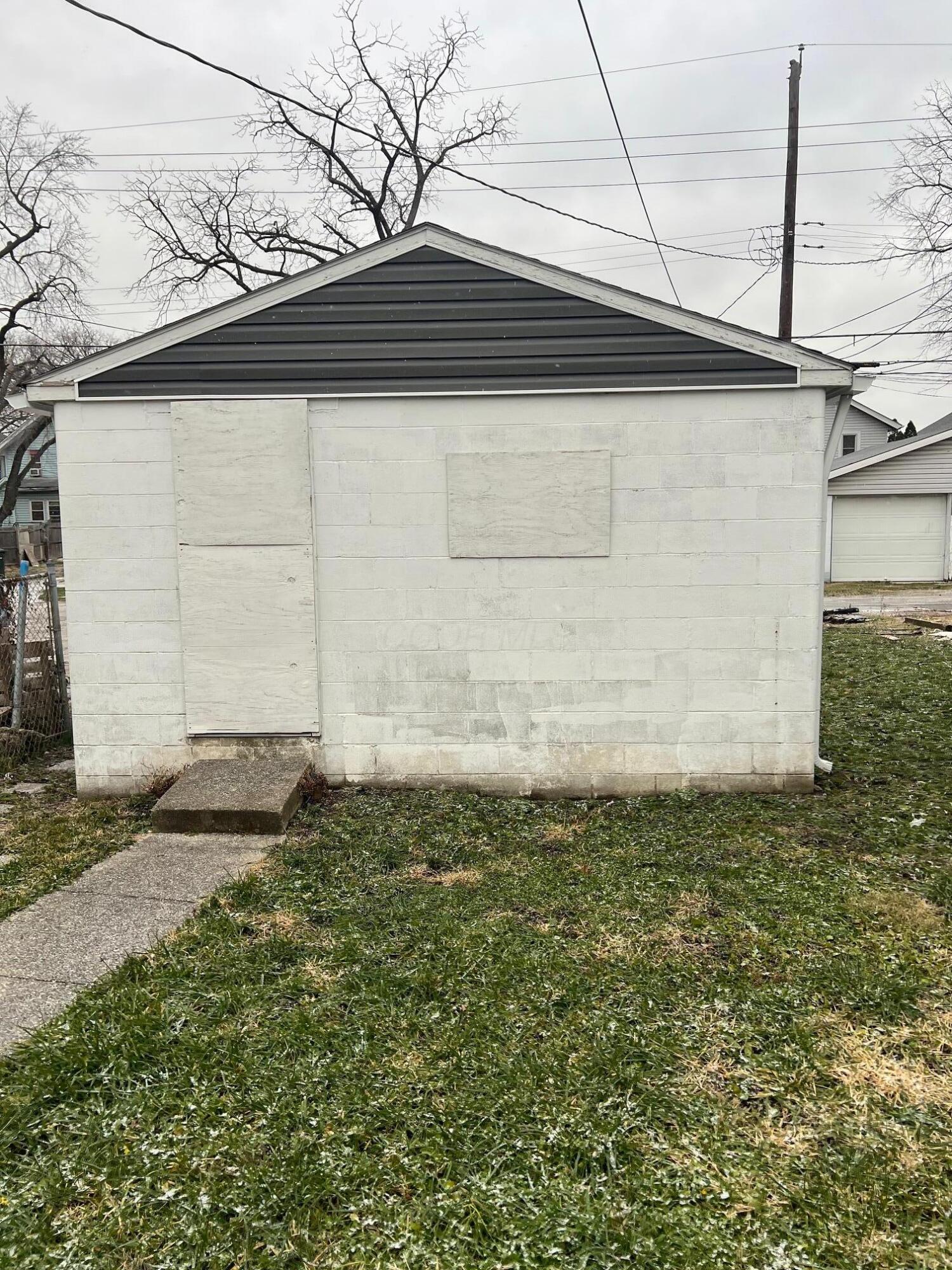 460 S Richardson Avenue — photo