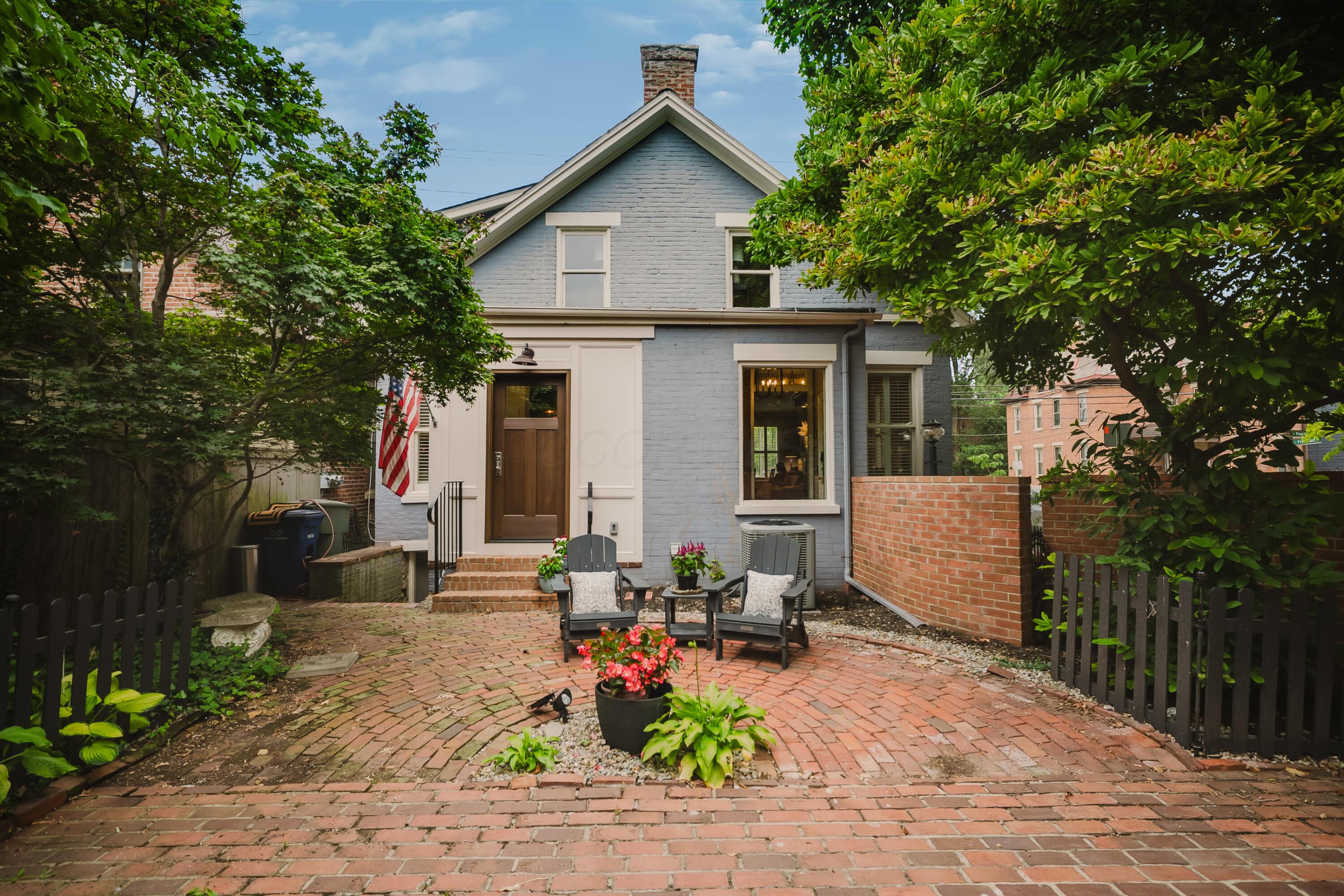 33 E Frankfort Street — photo