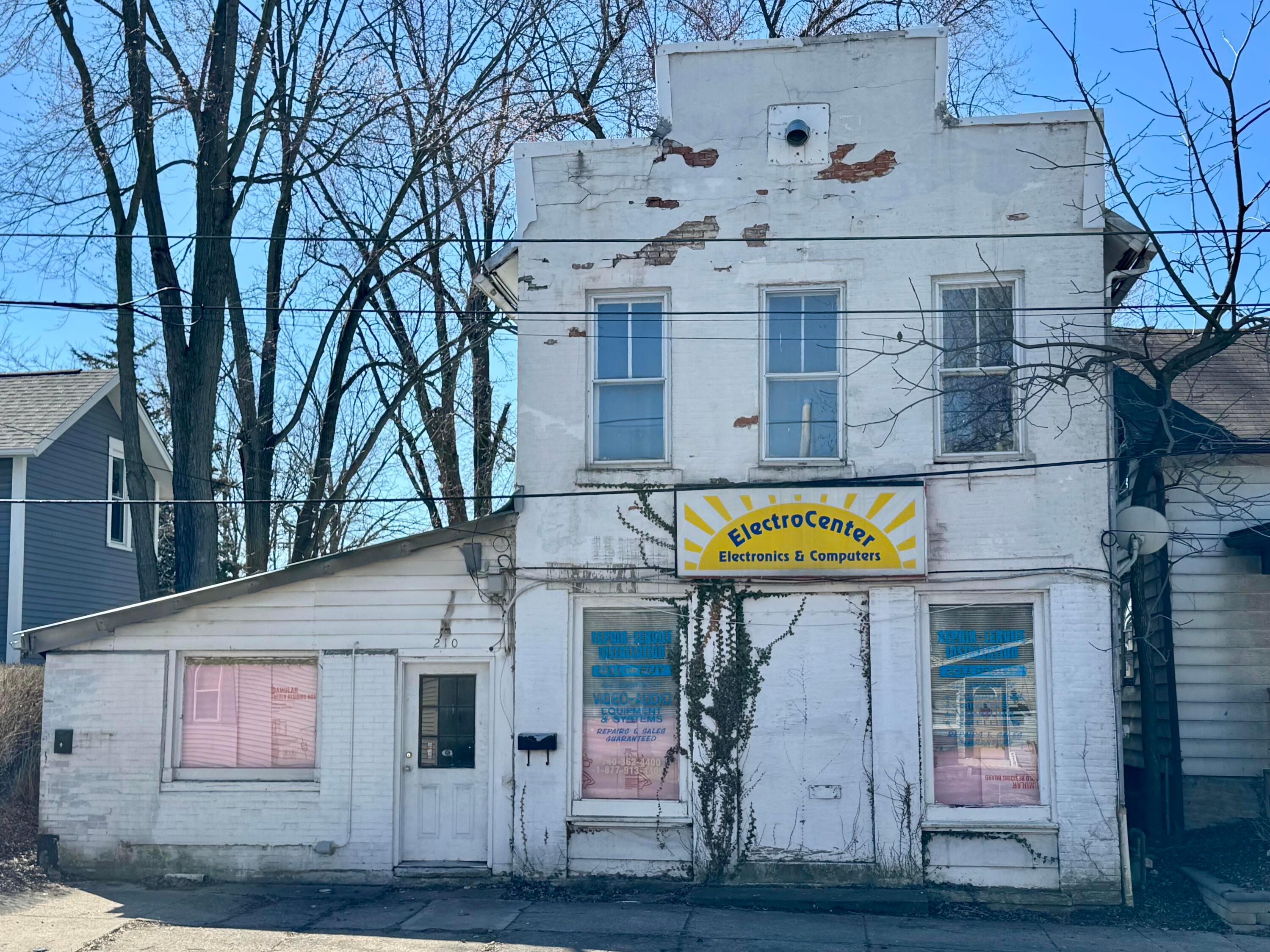 210 E Central Avenue — photo