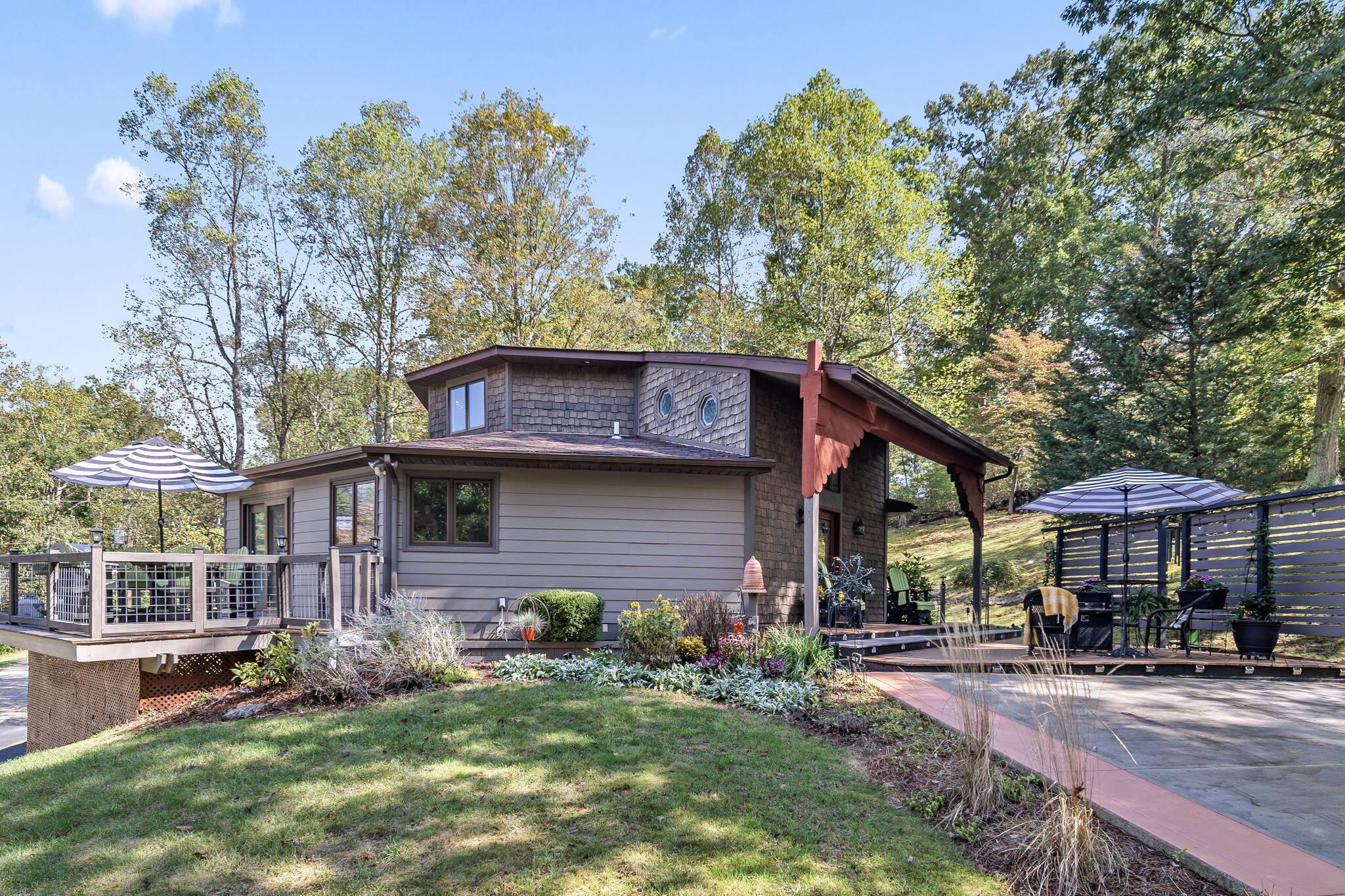 223 Virginia Lane — photo