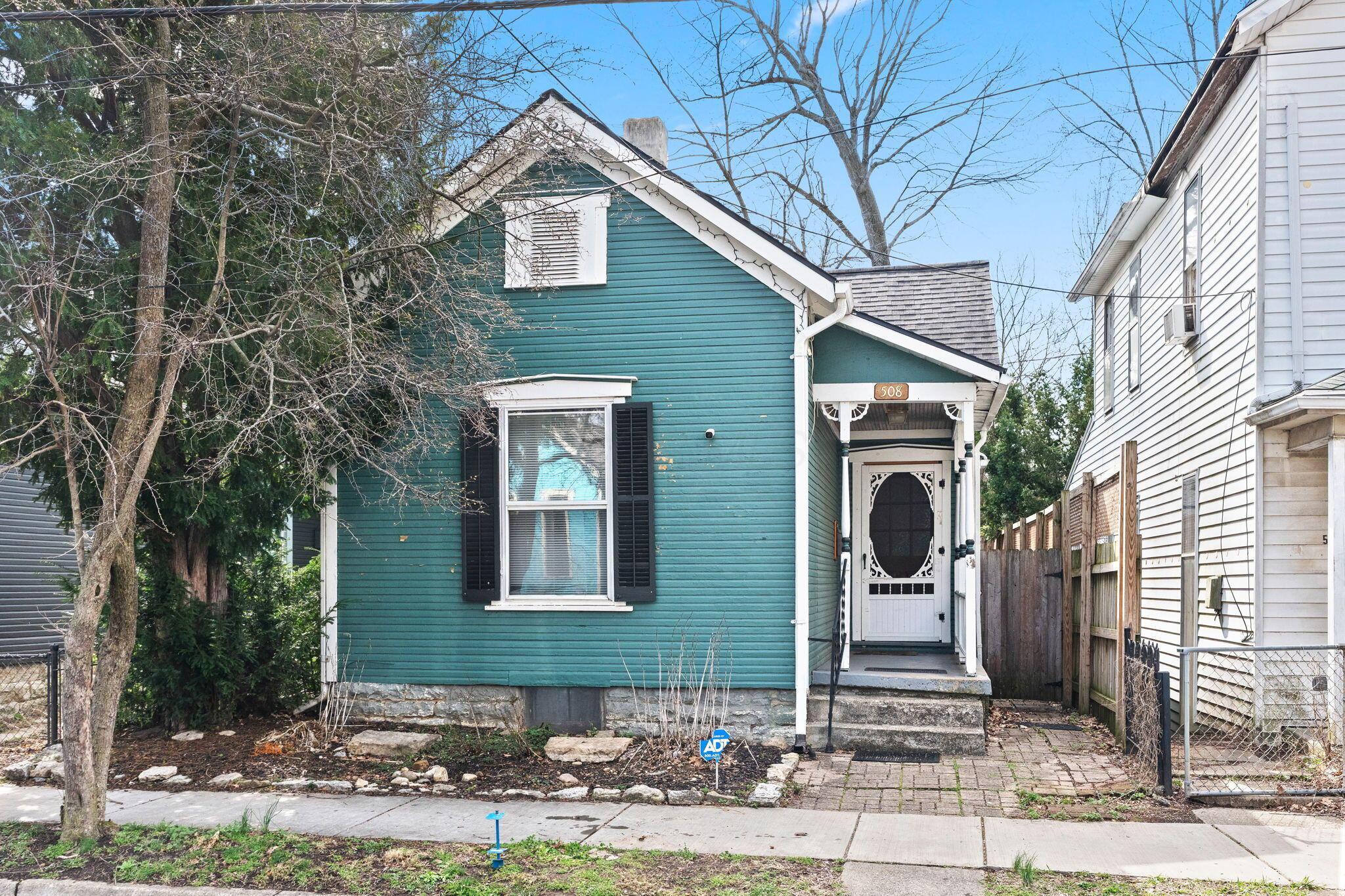 508 Oak Street — photo