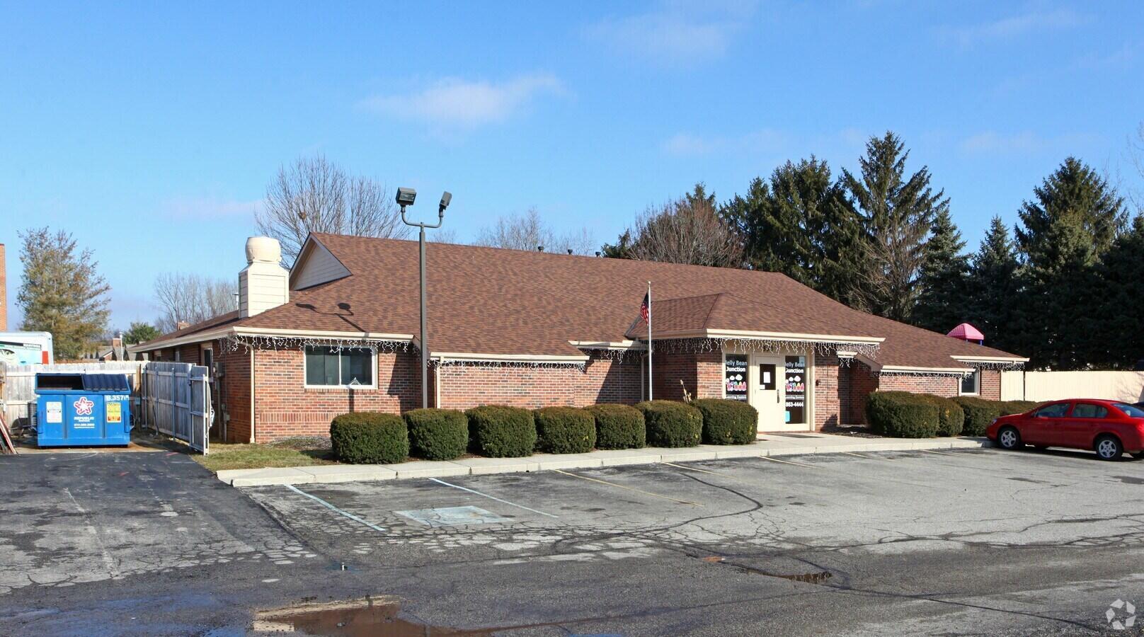 830 Refugee Road — photo