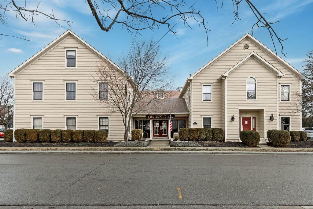 132 N High Street — photo