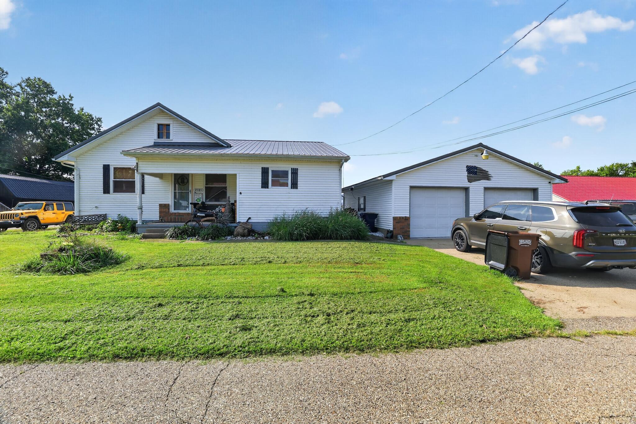 2101 W College Road — photo