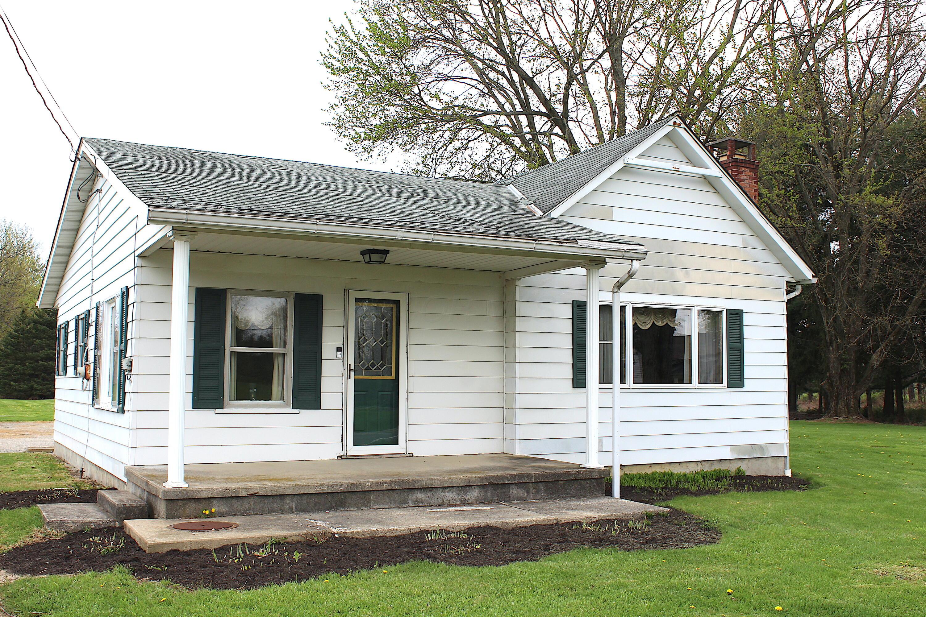 5719 North Road — photo