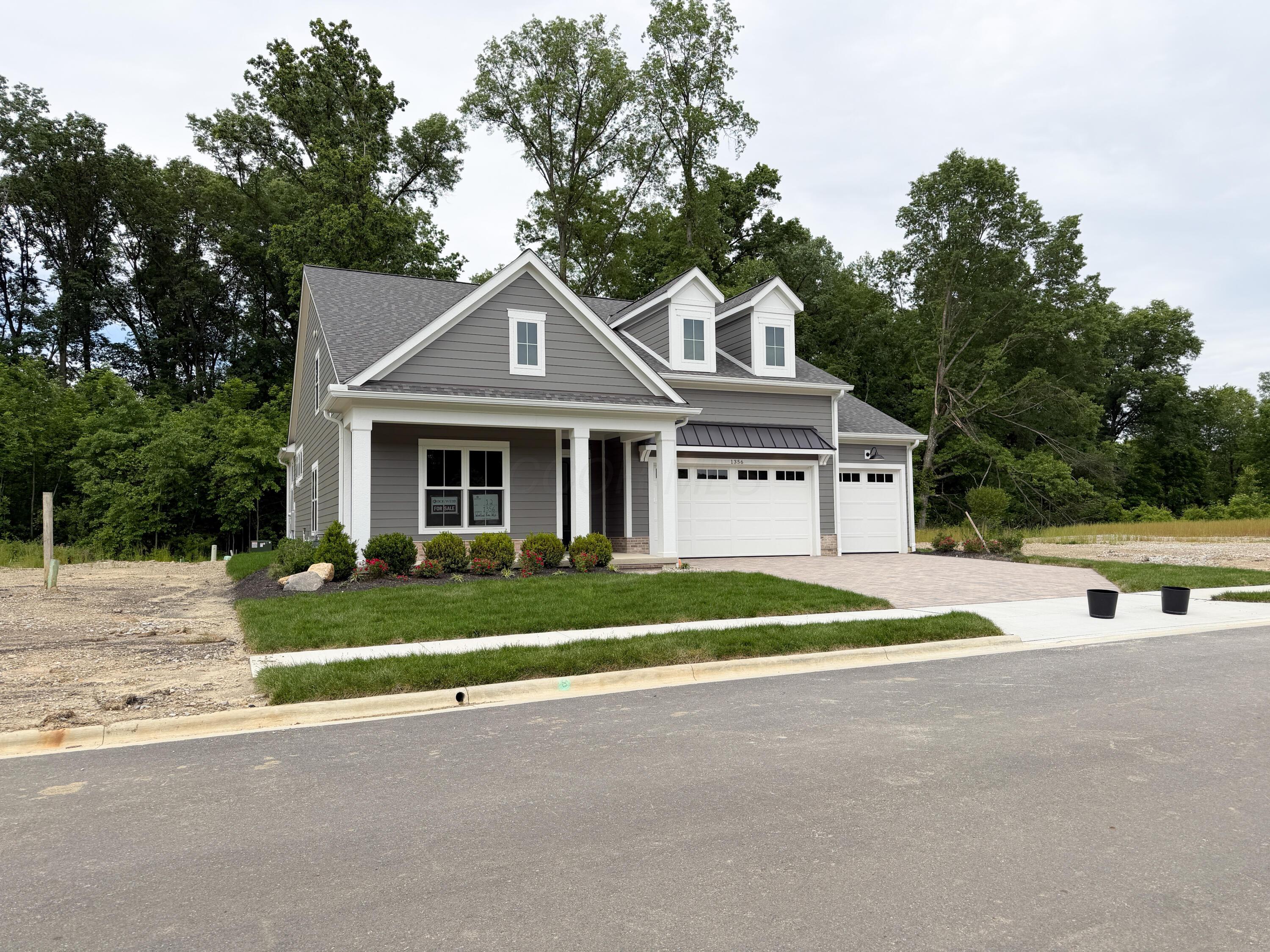 1356 Woodland Run Way — photo