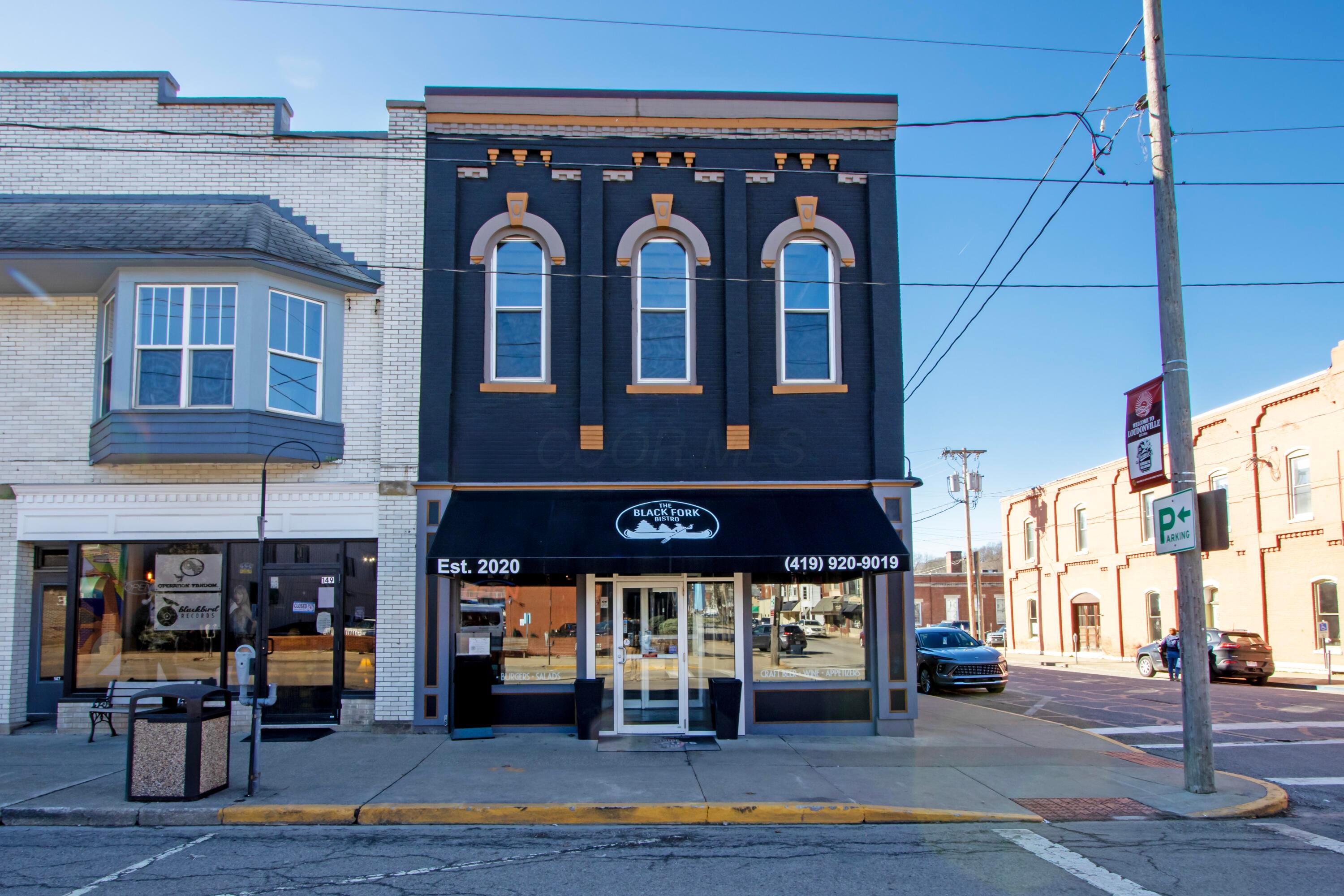 153 W Main Street — photo