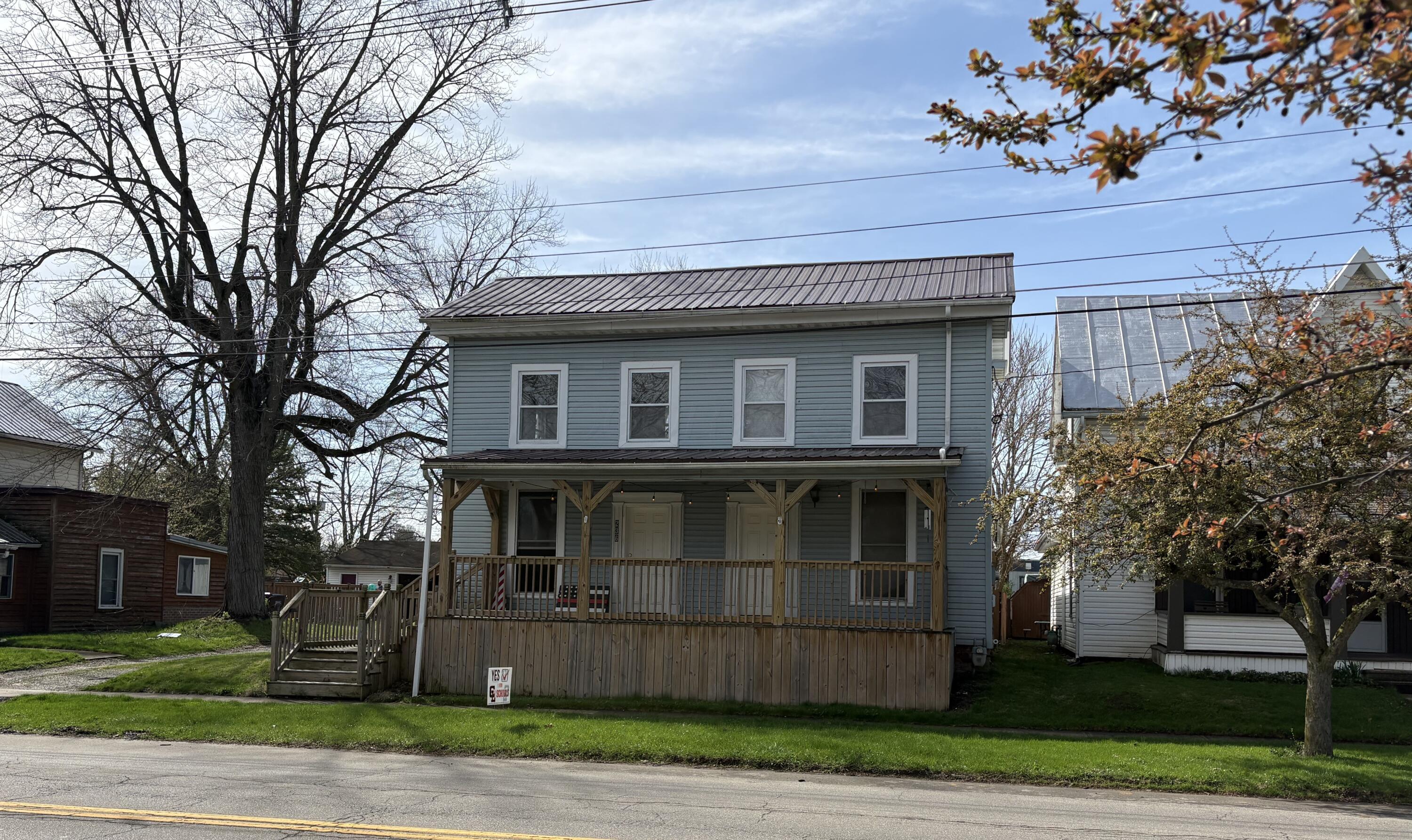 236 W Main Street — photo