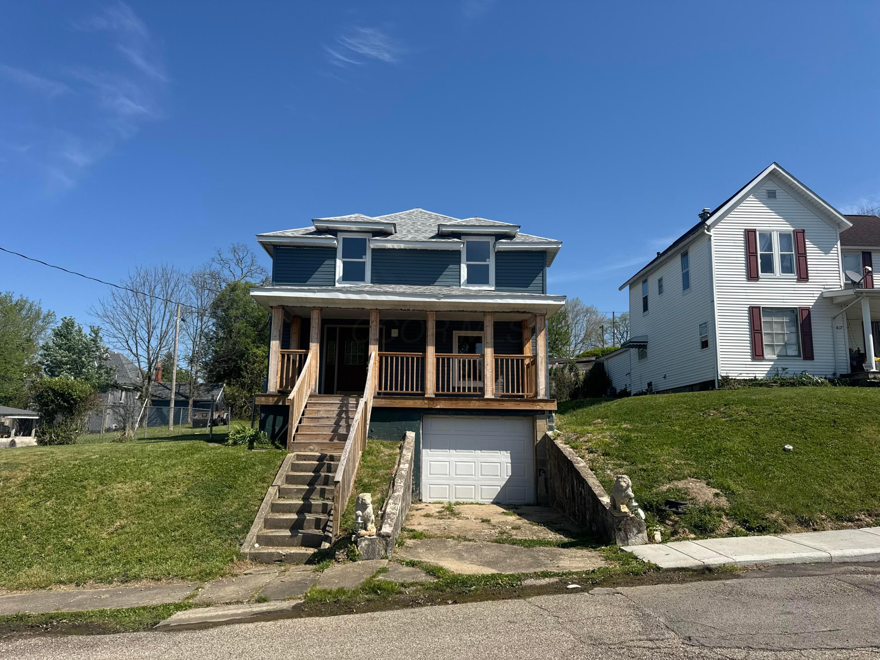 415 E 2nd Street — photo