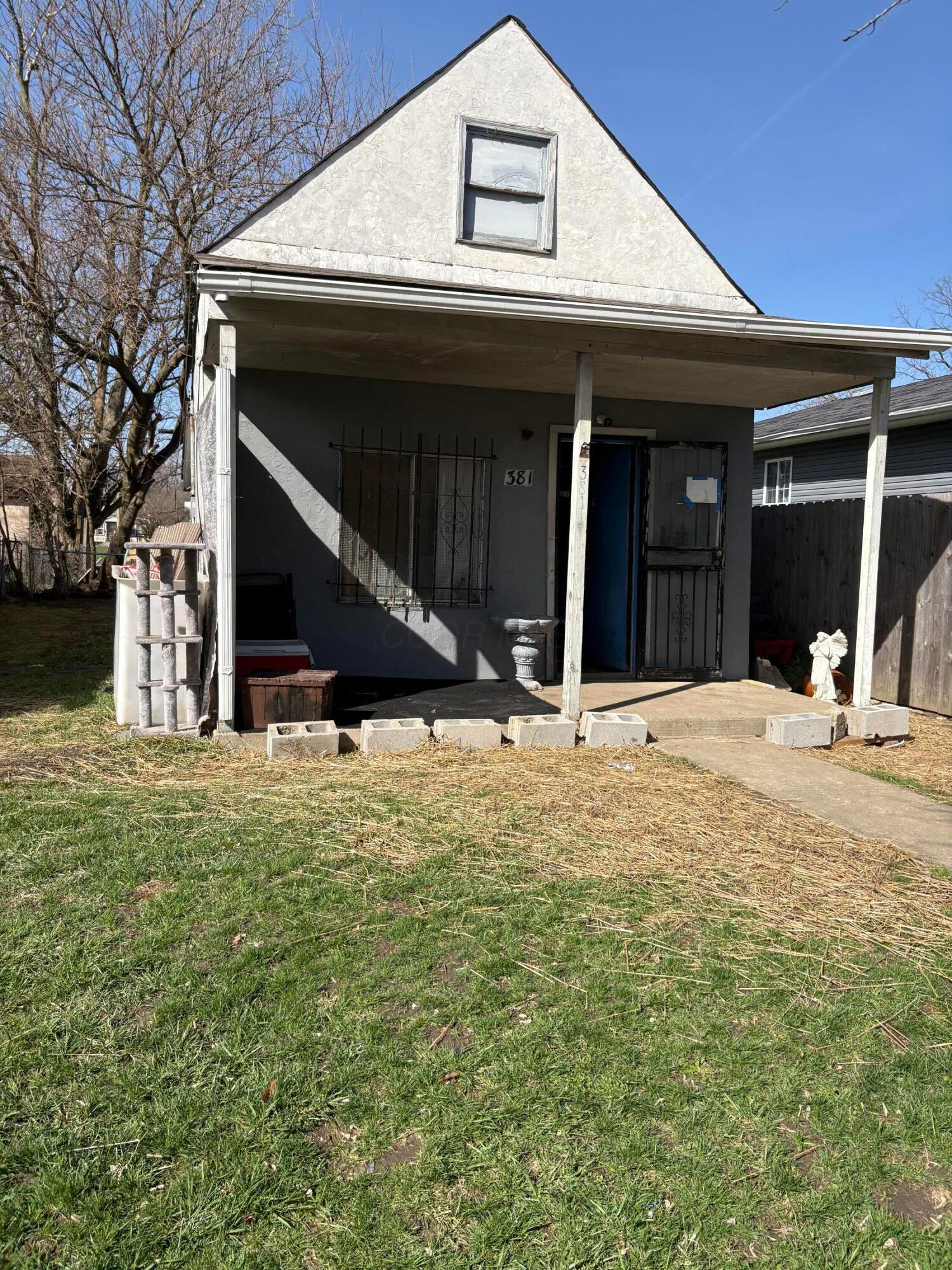 381 S Wheatland Avenue — photo