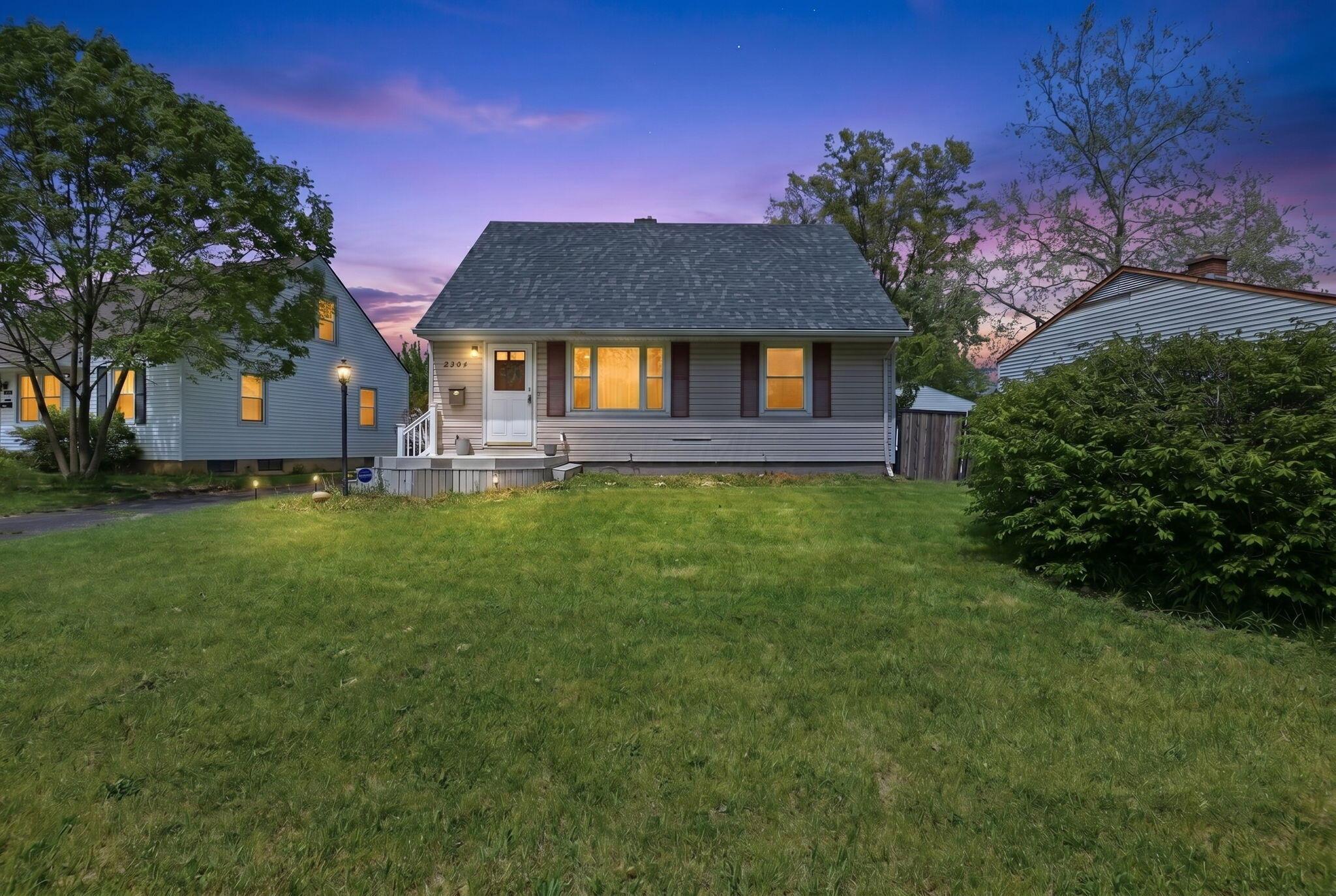 2304 Ashley Drive — photo