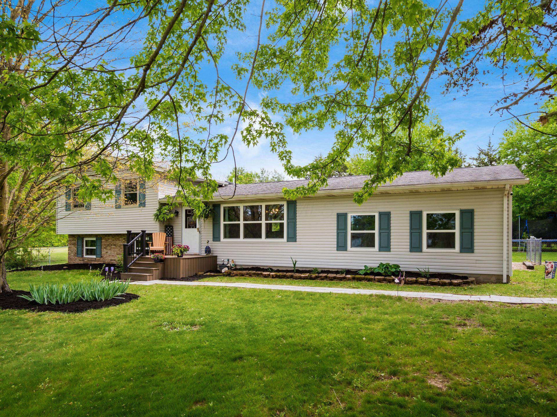 6105 Houseman Road — photo