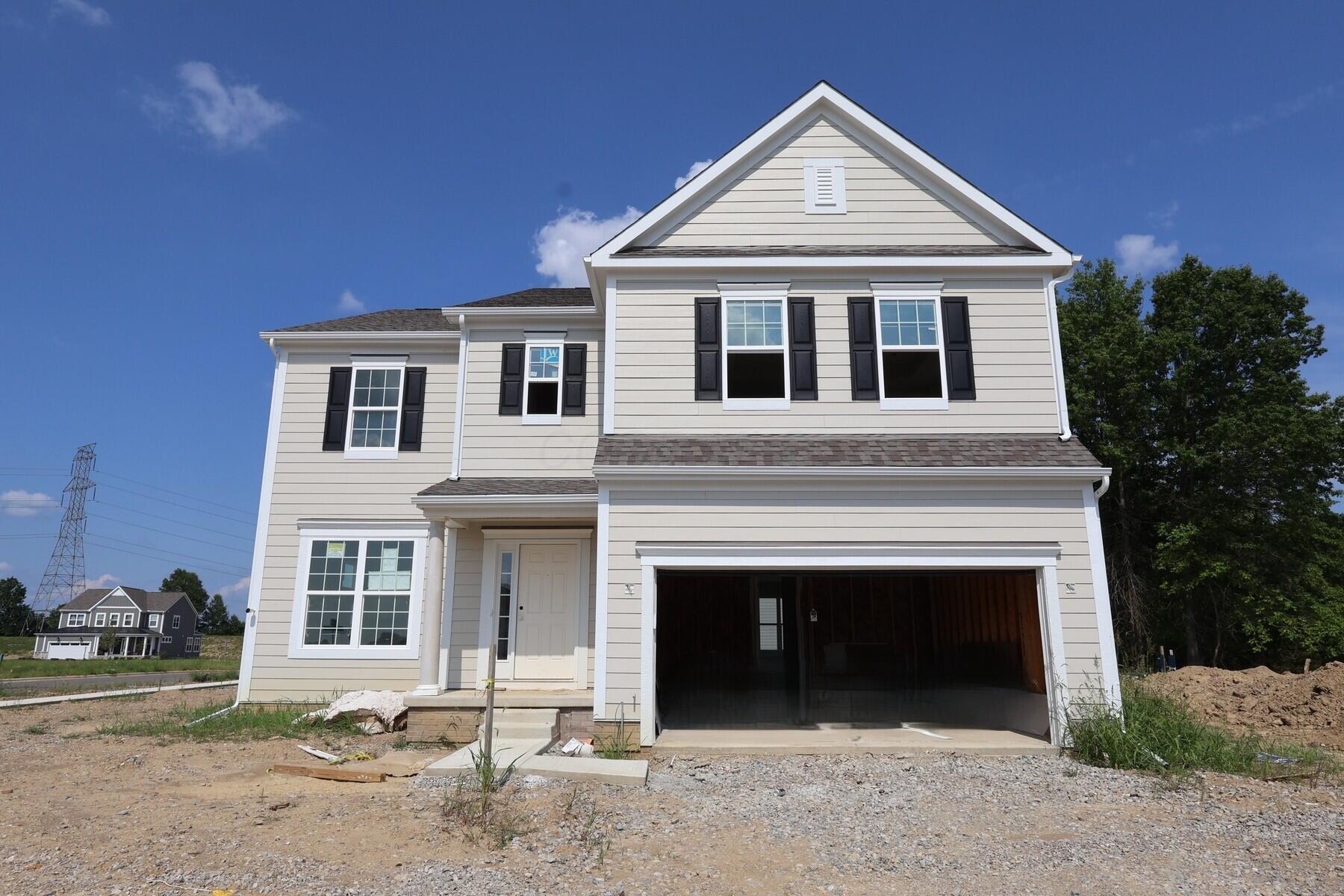 545 Fadley Loop E — photo