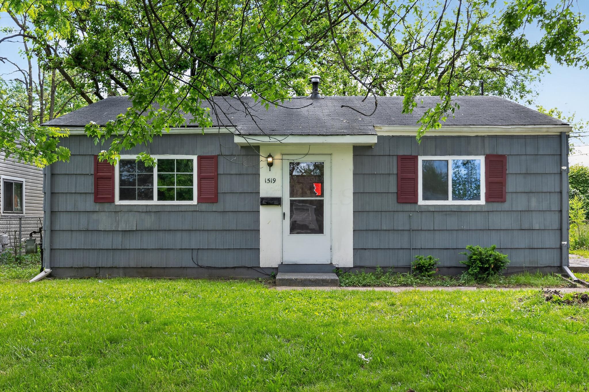1519 Grovewood Drive — photo