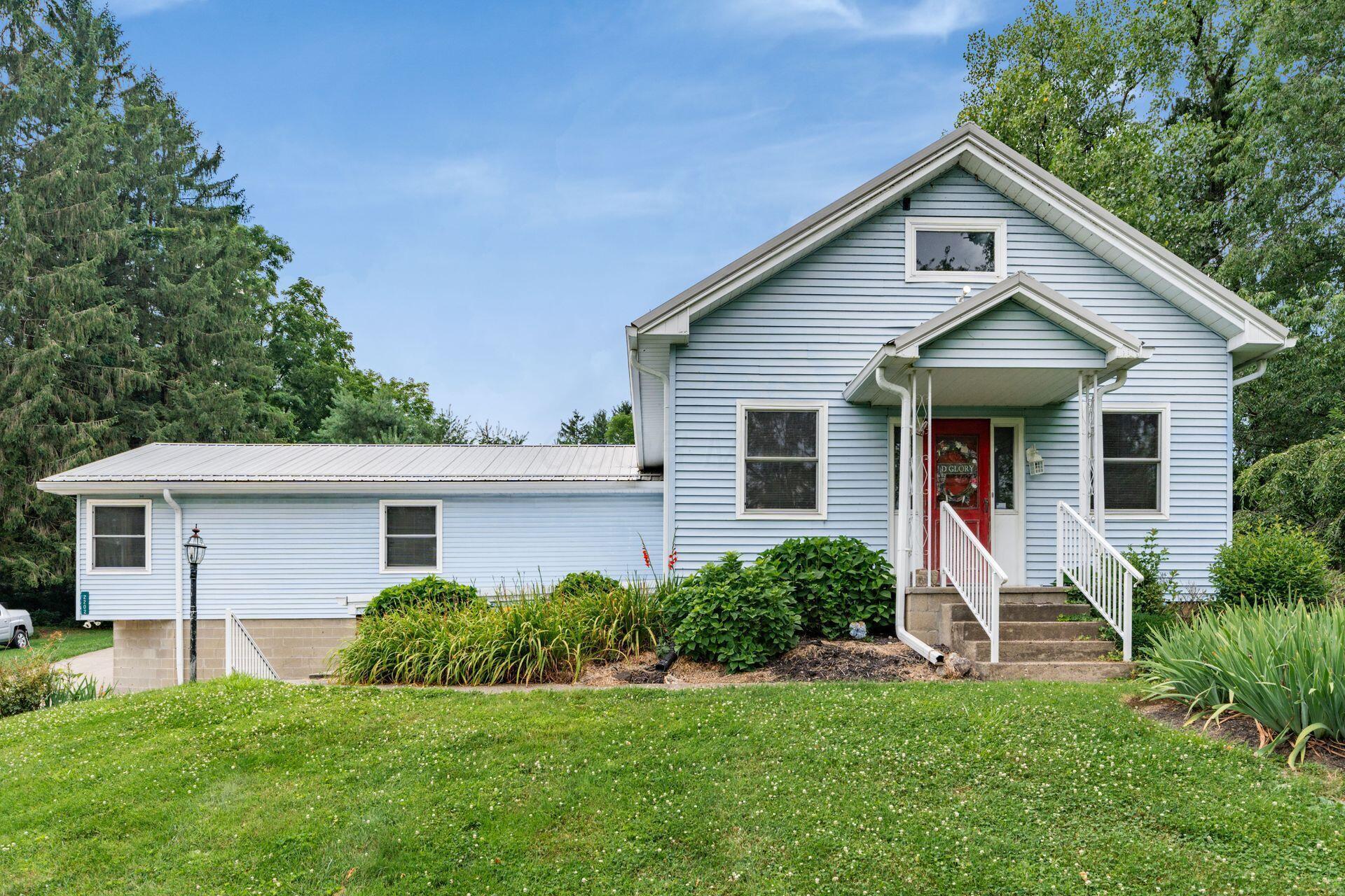 2202 Lancaster Road — photo