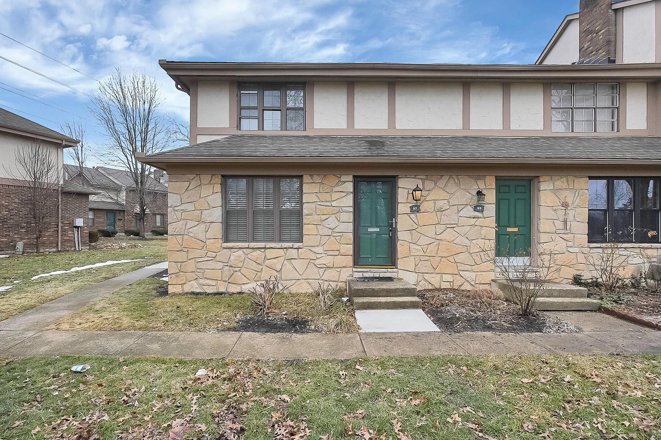 97 Stornoway Drive W — photo