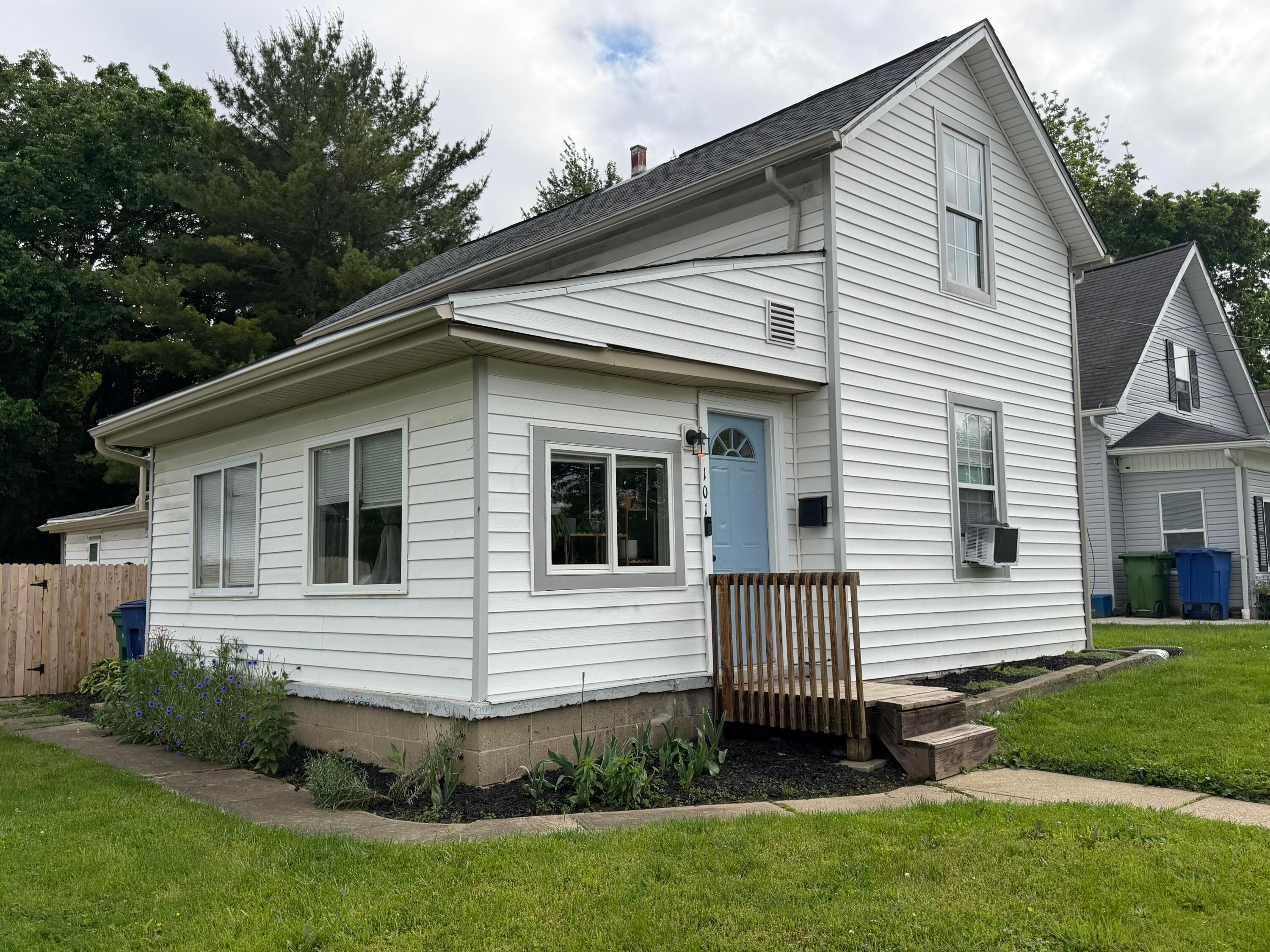 101 W Harrison Street — photo
