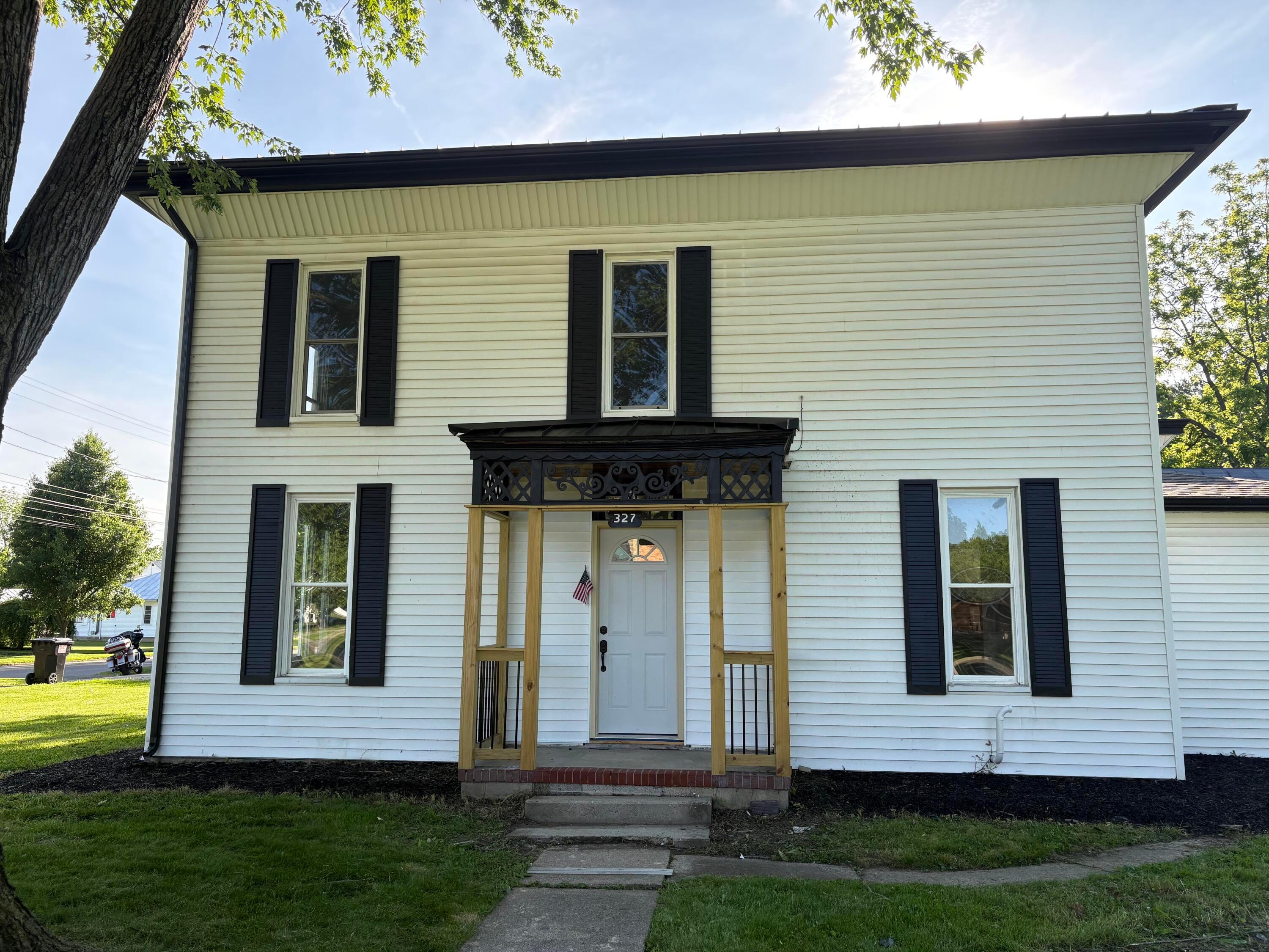 327 Water Street — photo