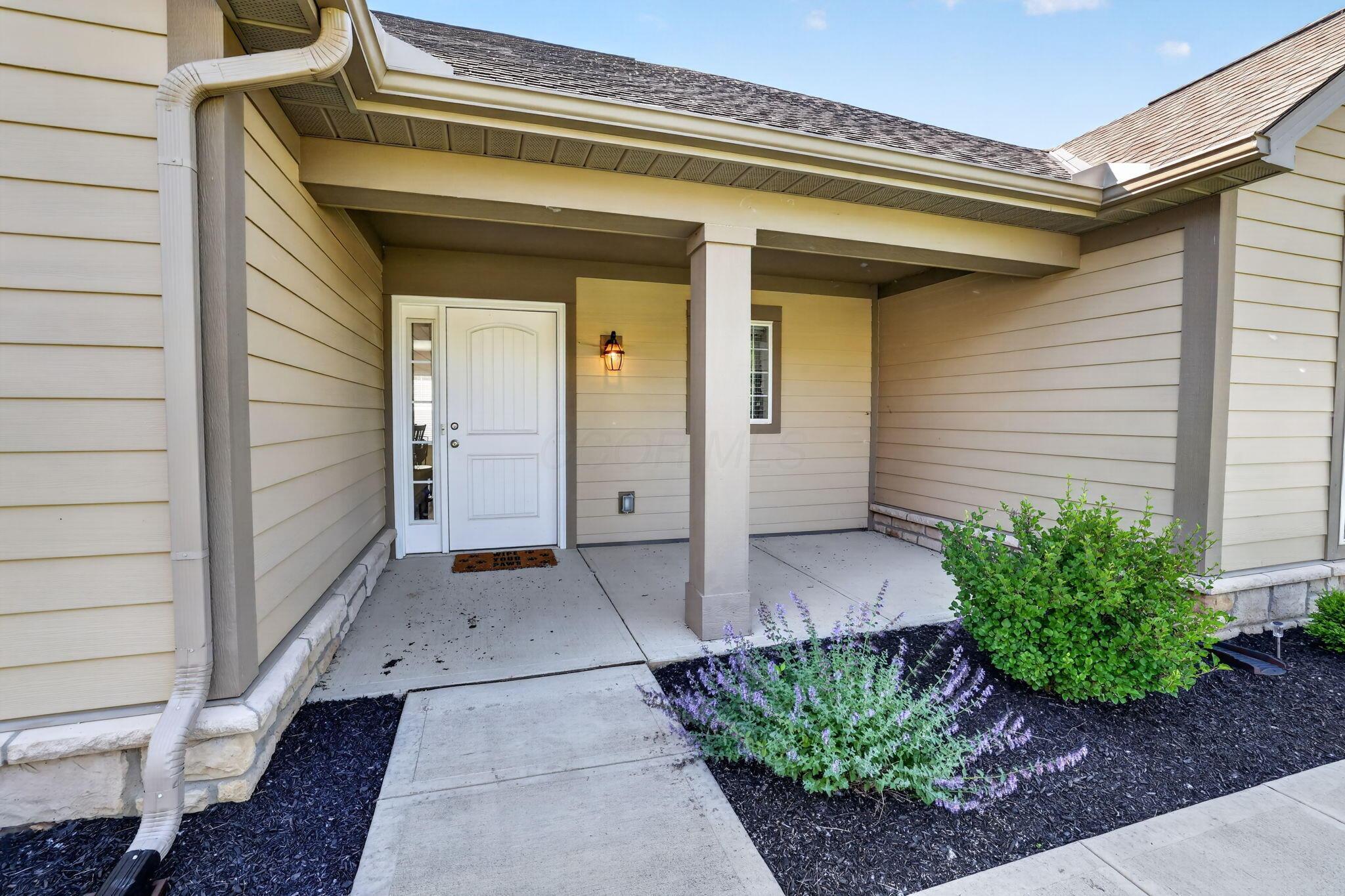 631 Woods Edge Lane — photo