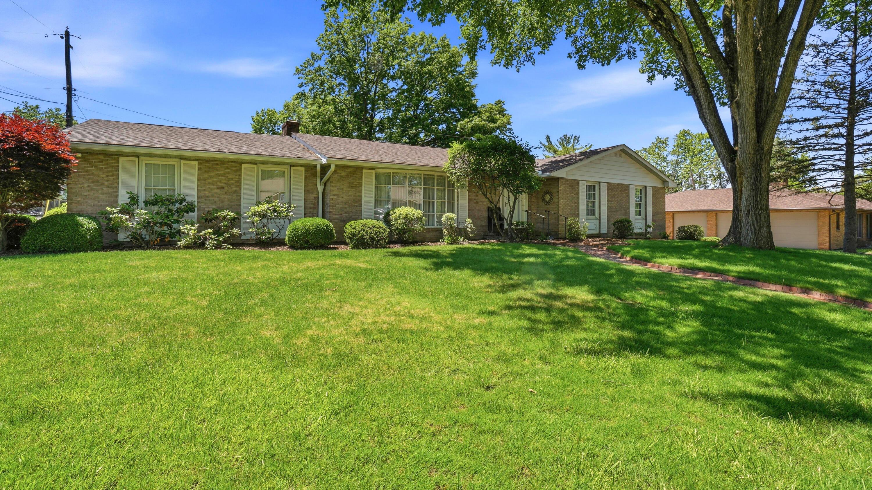 426 Coventry Circle — photo