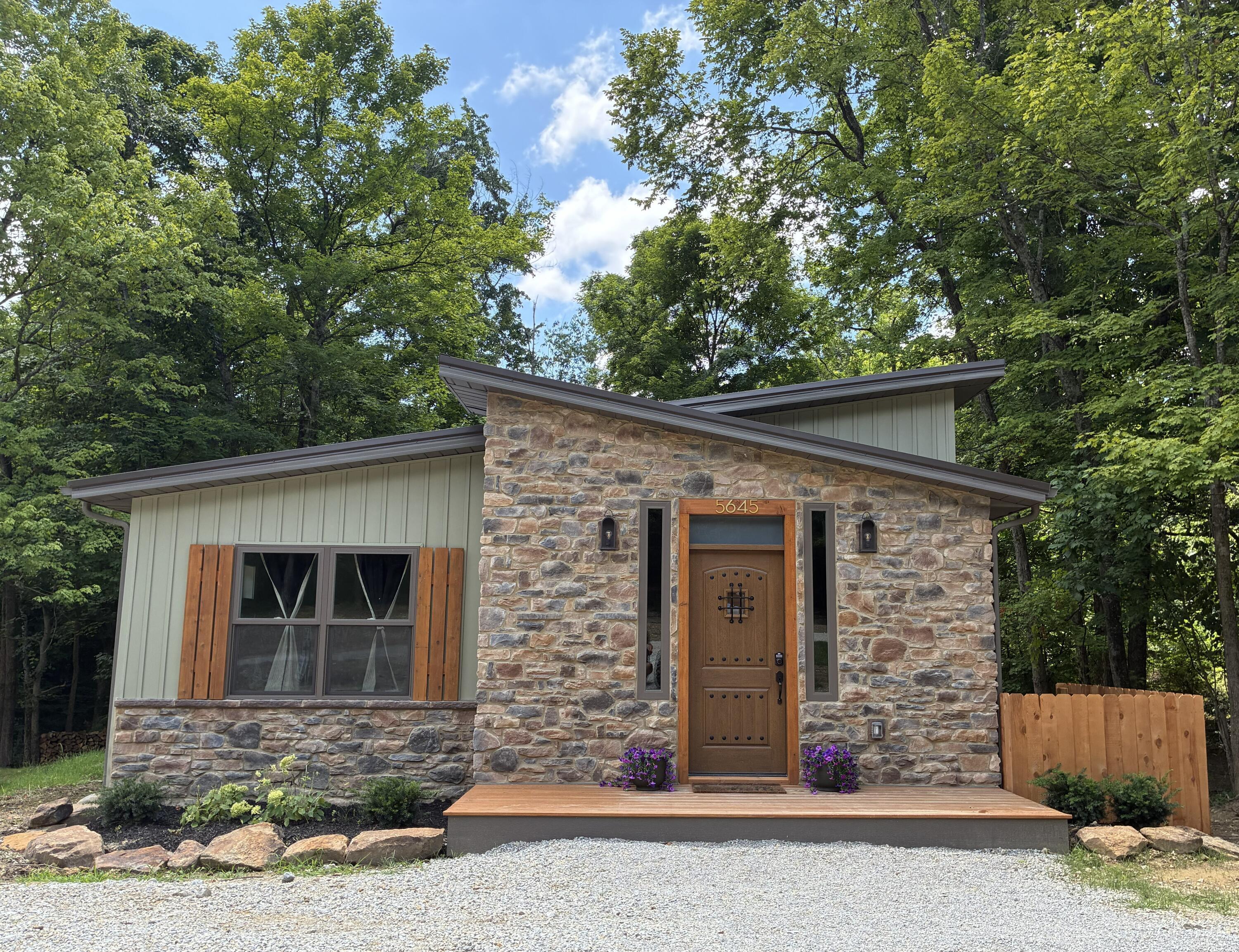 5645 Township Rd 250 — photo