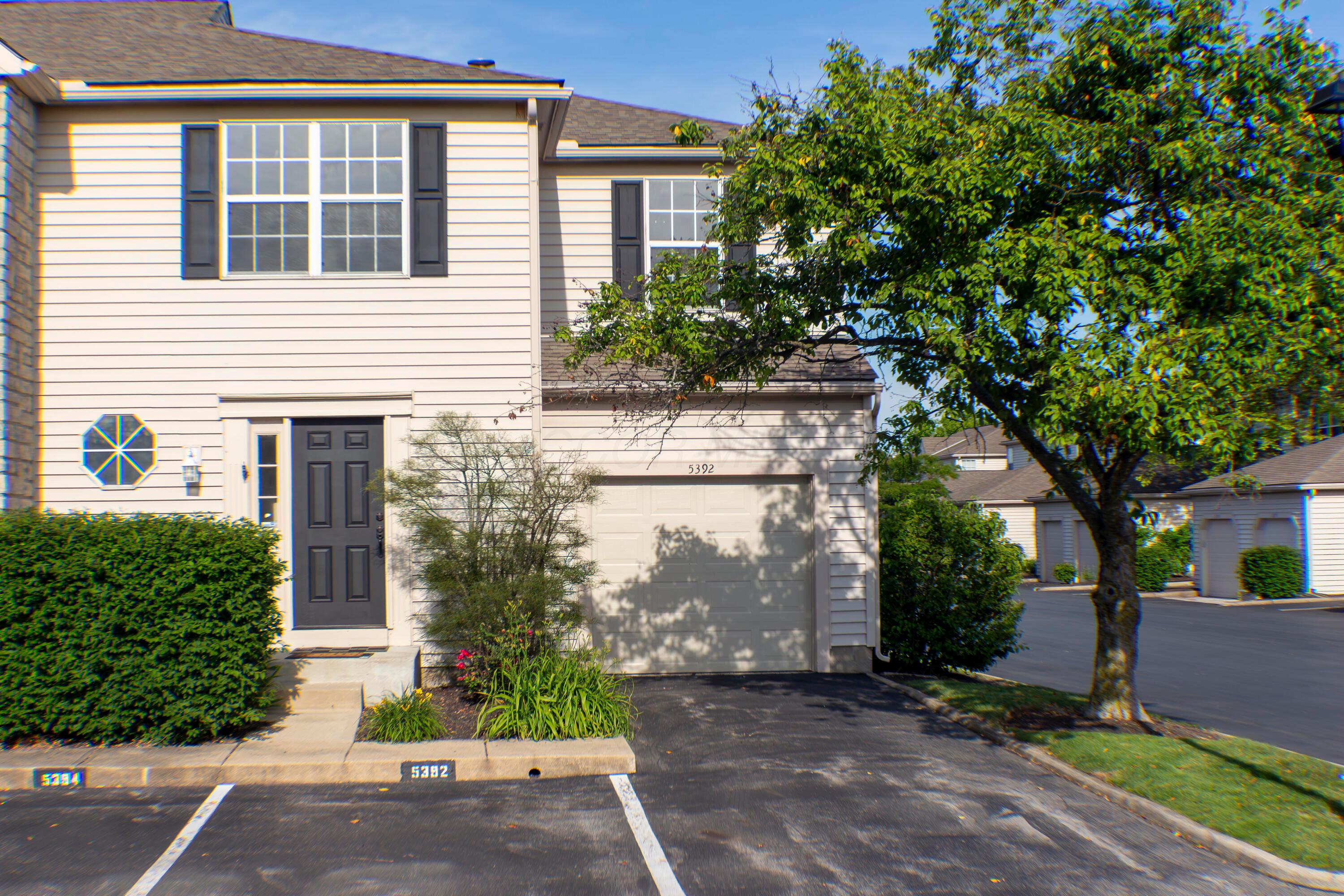 5392 Pickforde Drive, 5E — photo